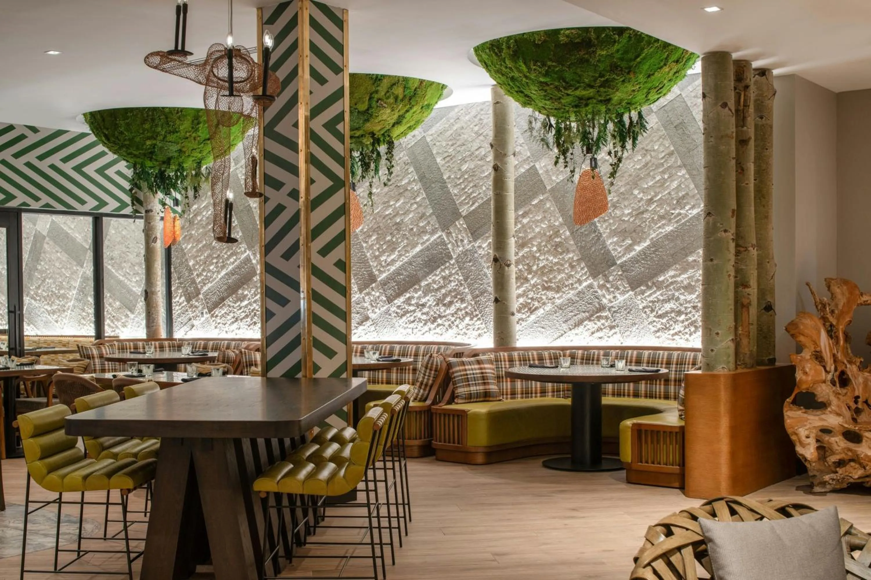 Restaurant/places to eat in Hotel Paradox, Autograph Collection