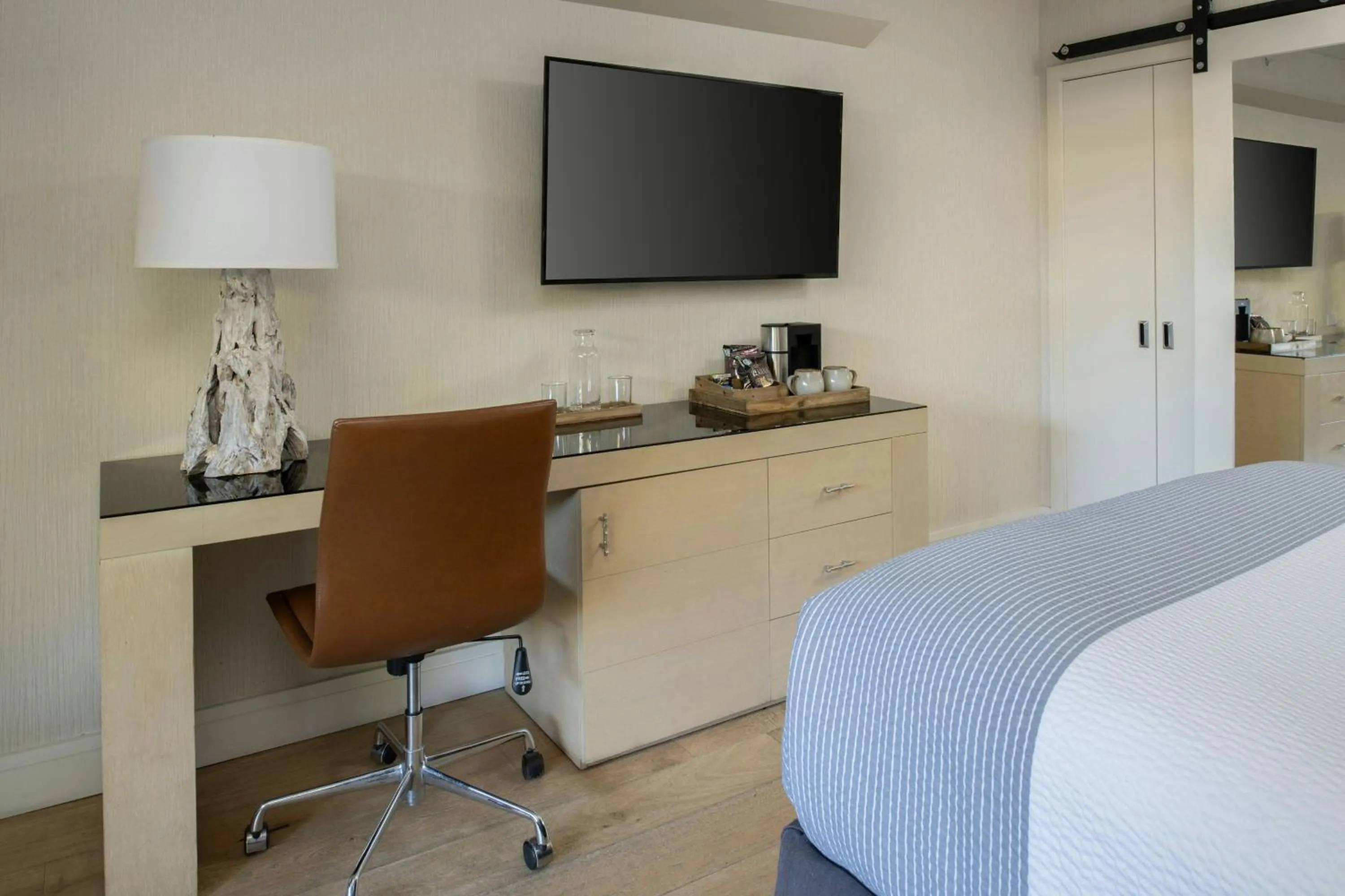 Photo of the whole room, Bed in Hotel Paradox, Autograph Collection