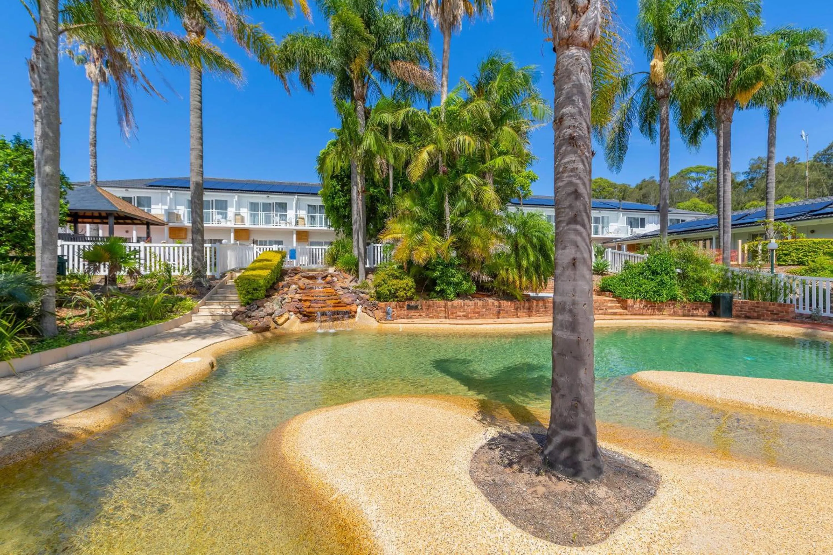 Swimming pool in The Quarters, an Ascend Collection Hotel