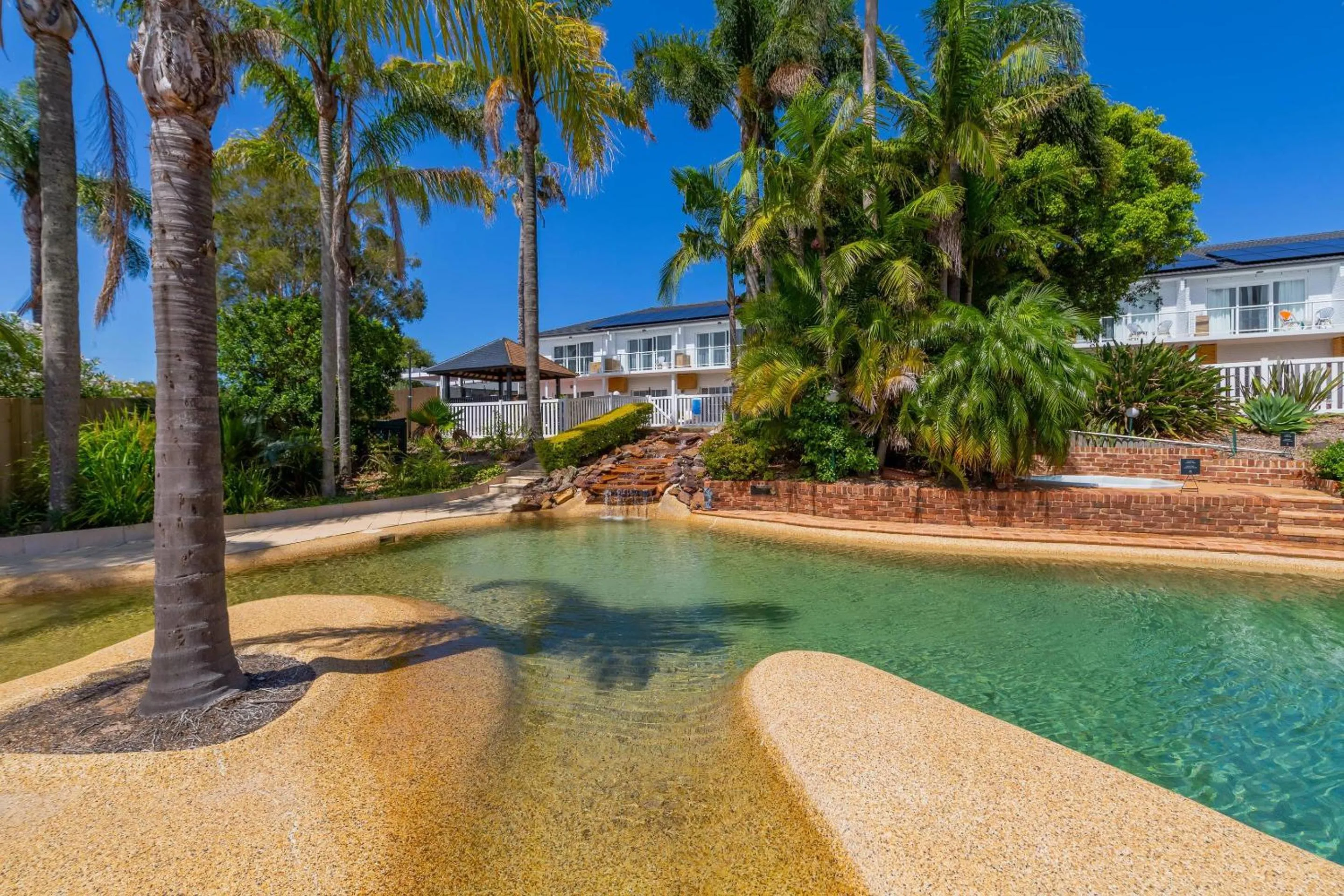 Swimming pool in The Quarters, an Ascend Collection Hotel