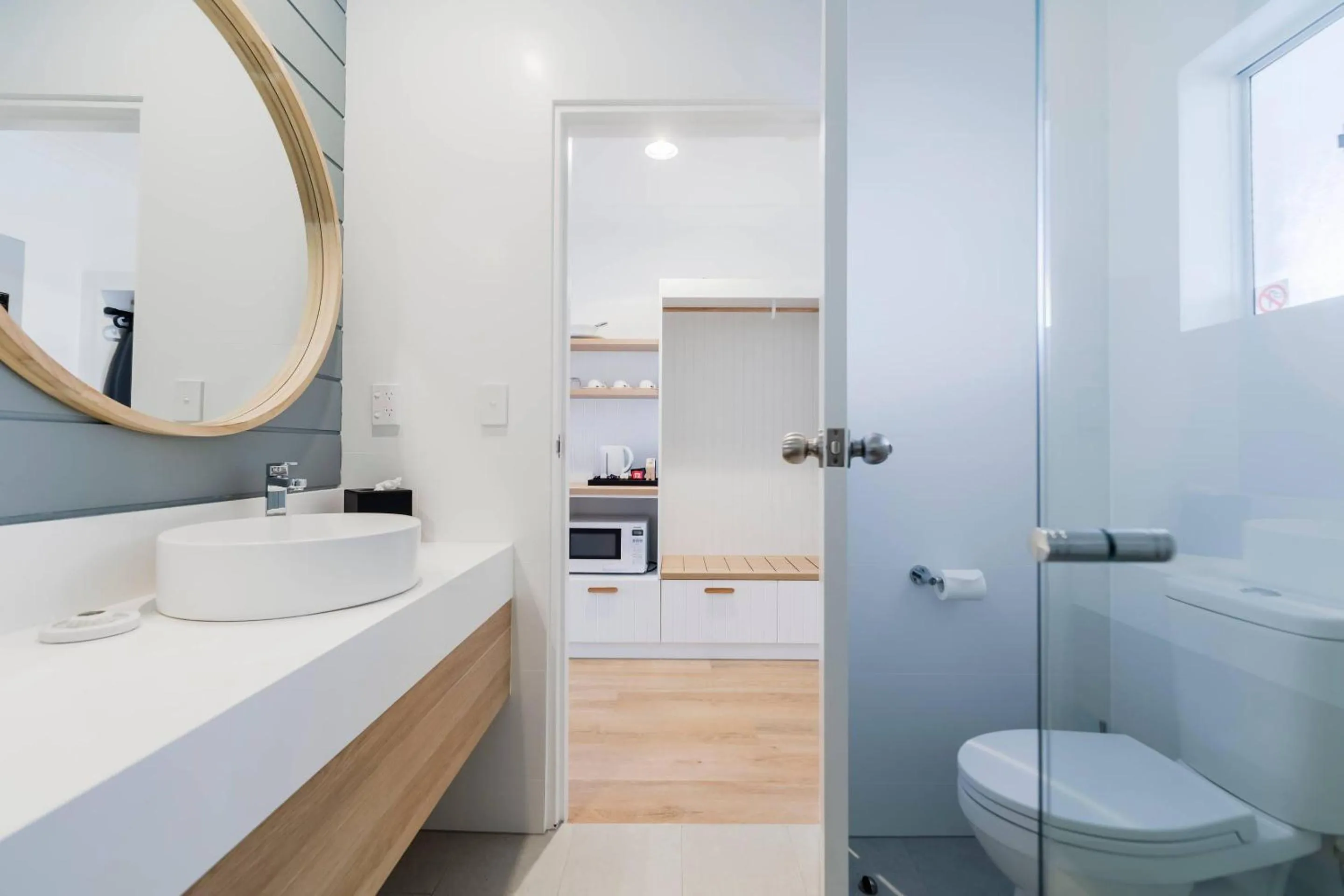 Bathroom in The Quarters, an Ascend Collection Hotel