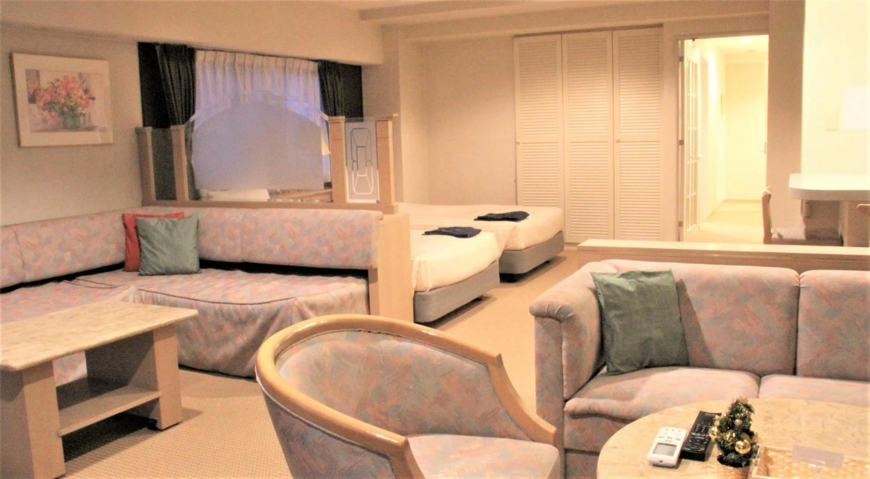 Photo of the whole room in Hotel Cypress Karuizawa