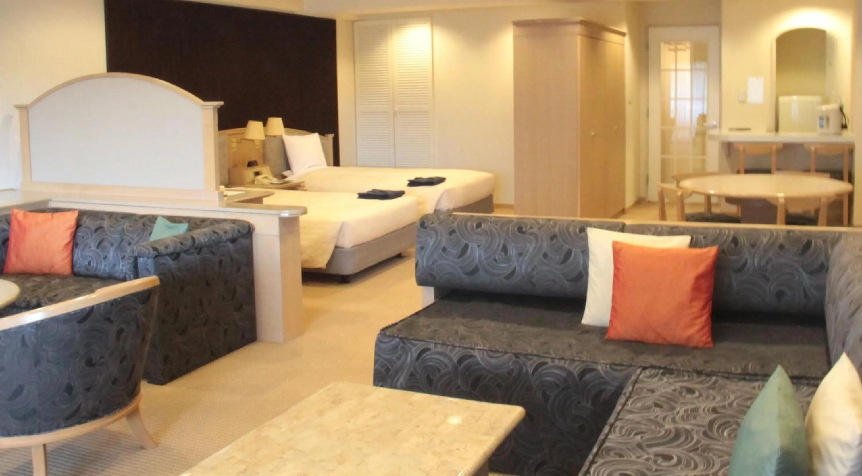 Photo of the whole room, Bed in Hotel Cypress Karuizawa