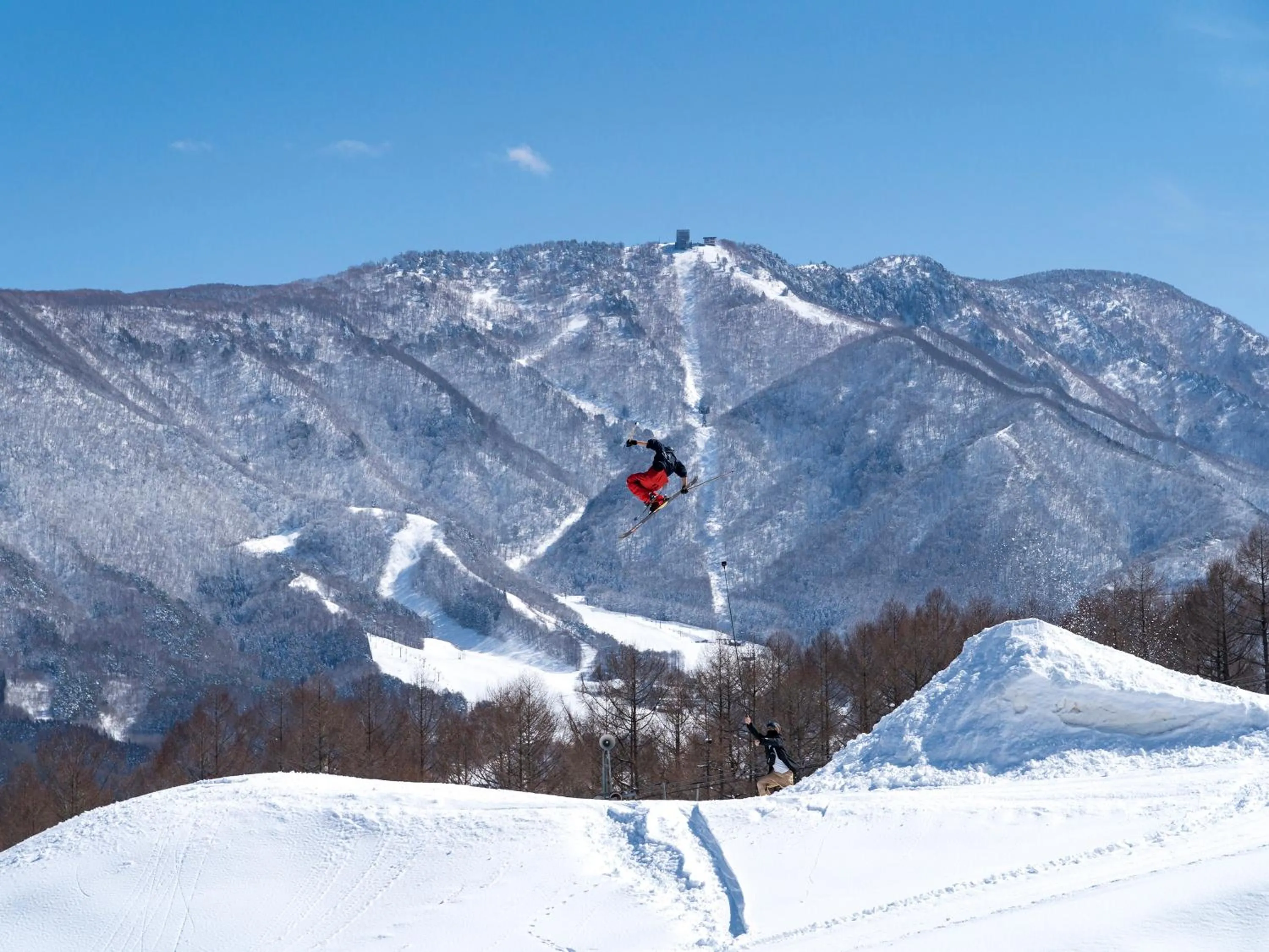 Skiing in Minshuku Miyama