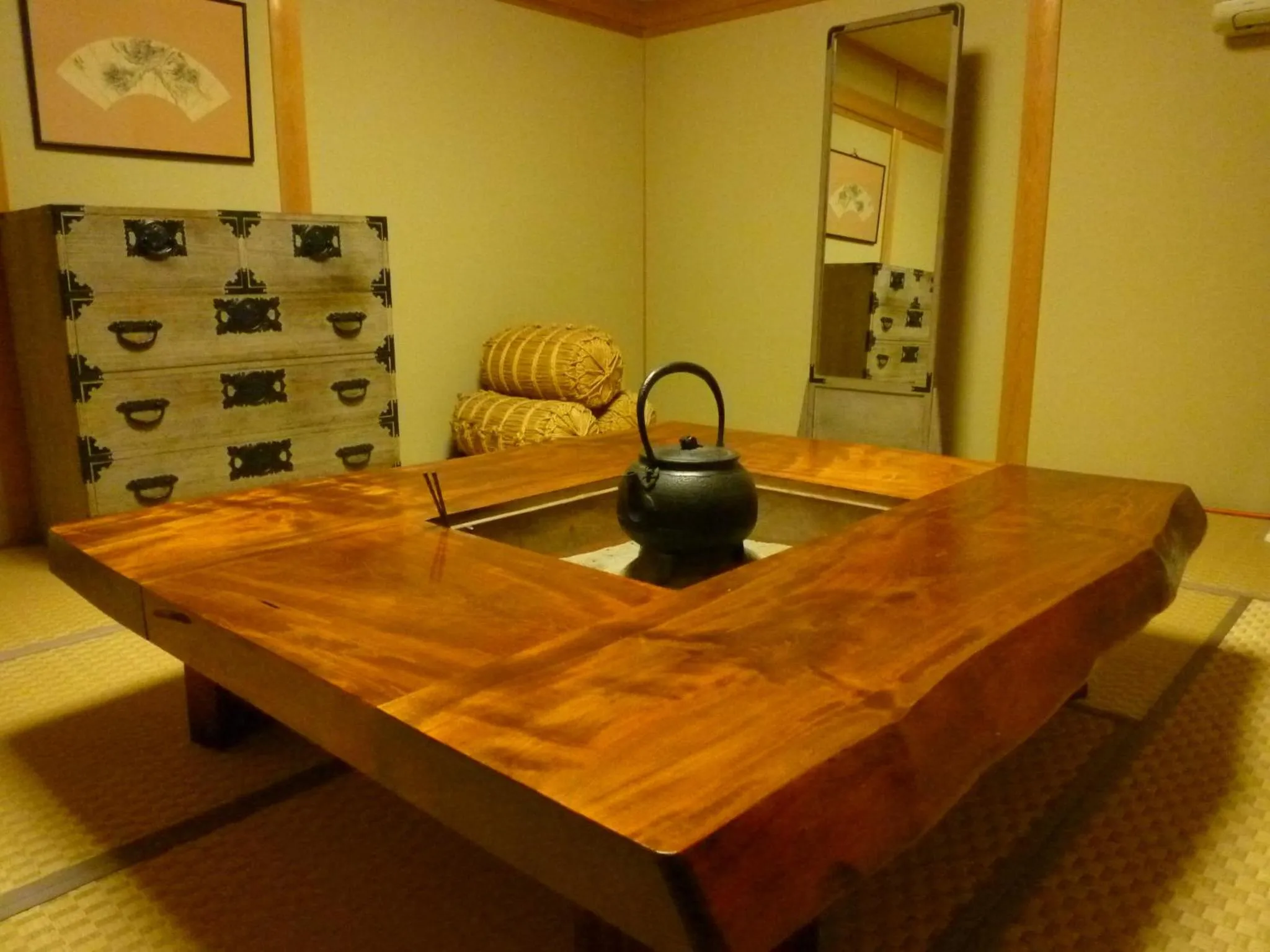 Communal lounge/ TV room in Yudanaka Tawaraya Ryokan