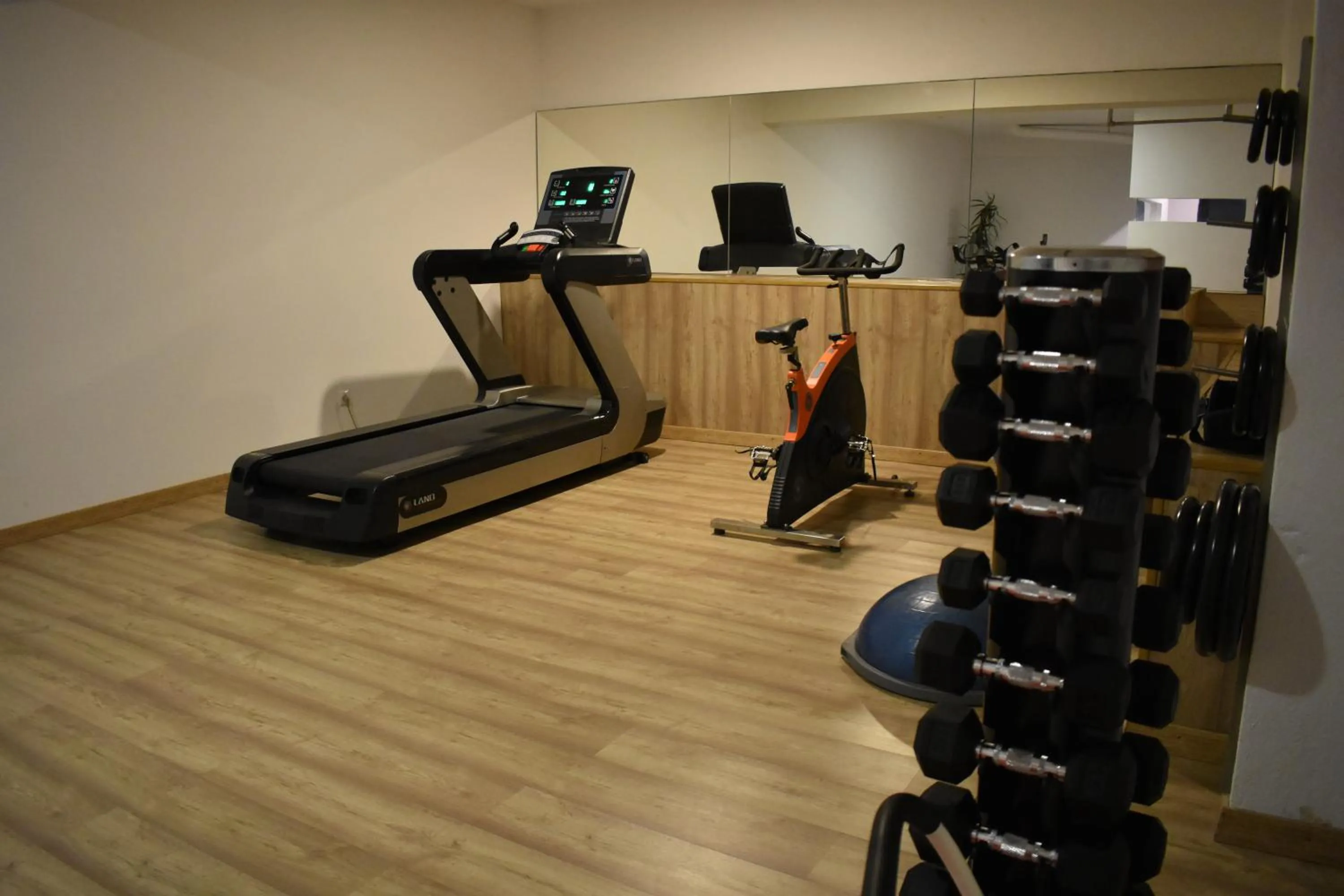 Spa and wellness centre/facilities in Douro Marina Hotel & SPA