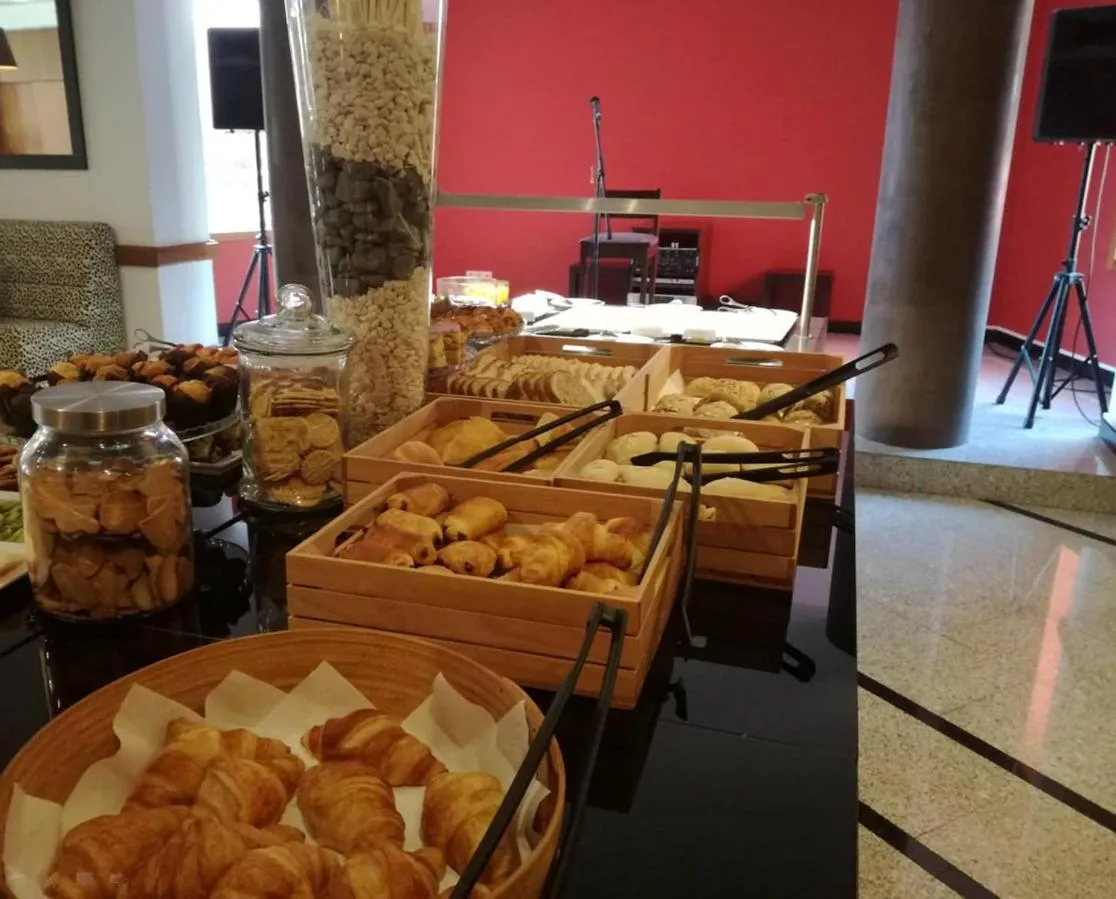 Breakfast in Douro Marina Hotel & SPA