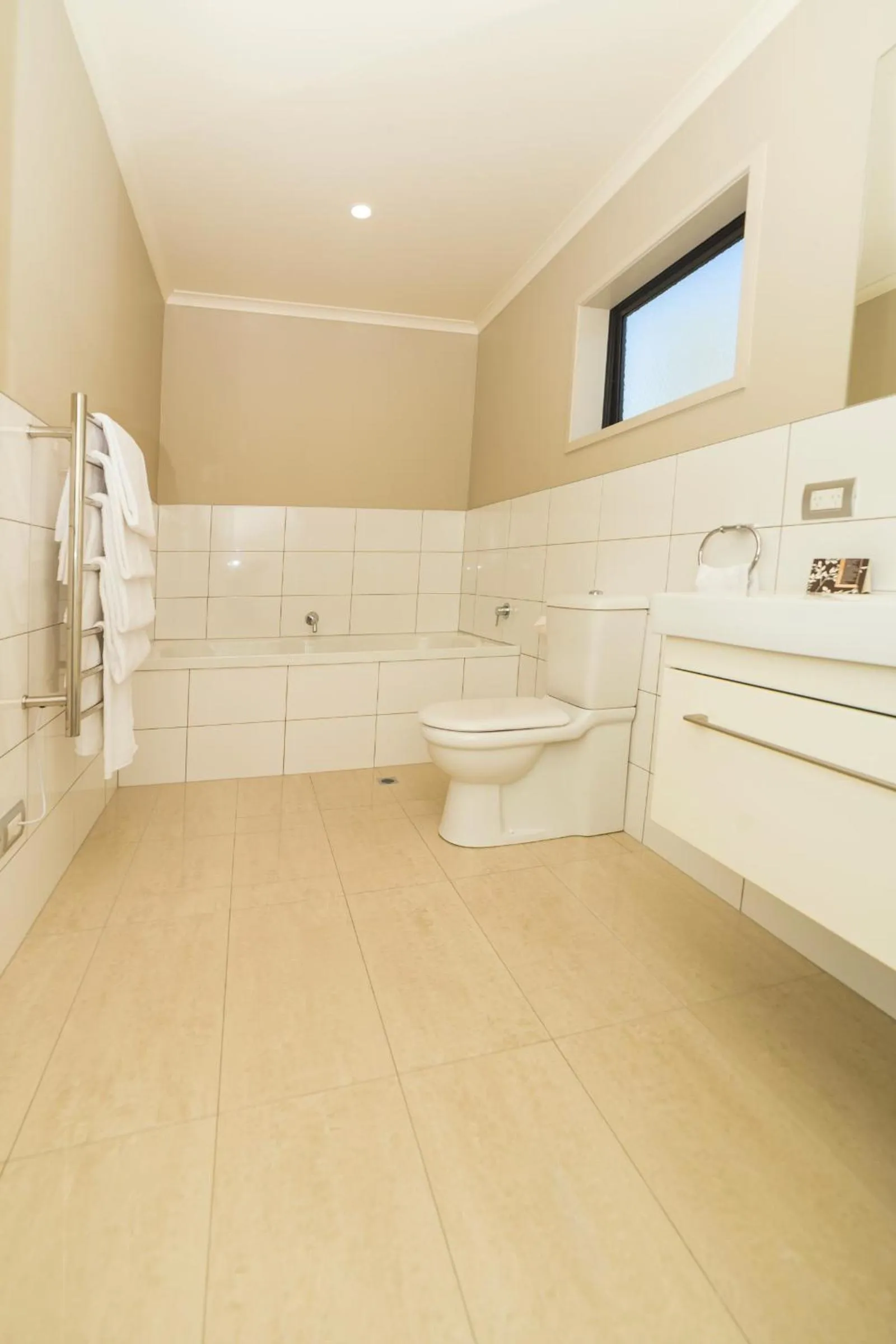 Bathroom in Amity Motel