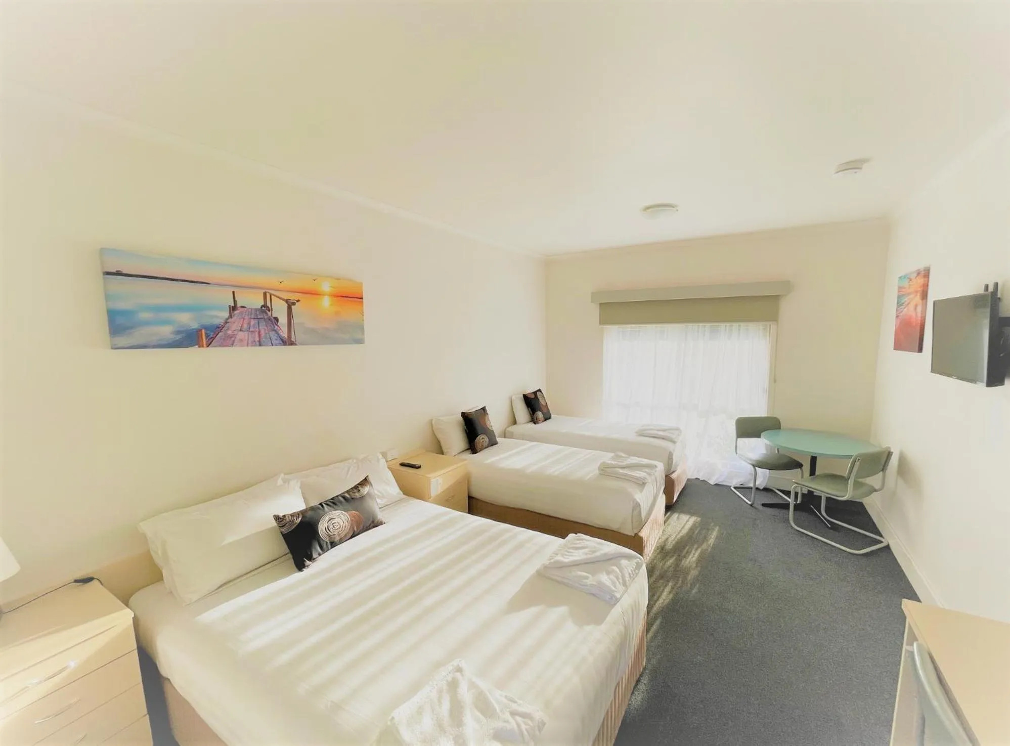 Family, Bed in Carrum Downs Motel