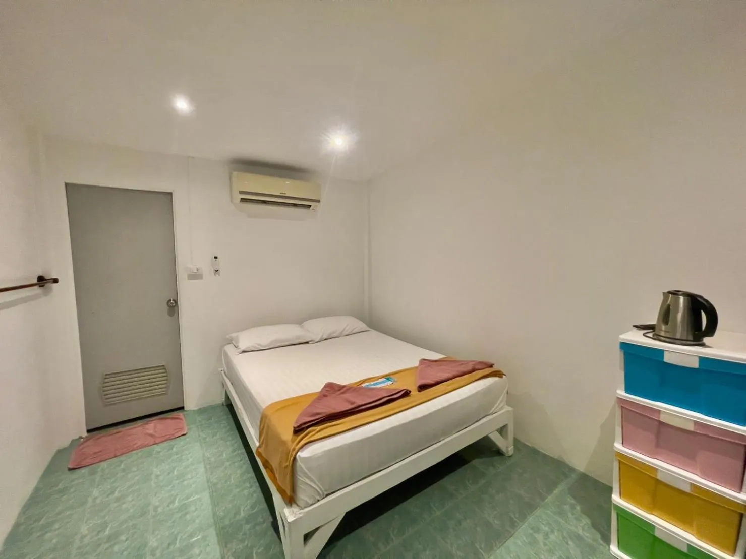 Bed in Naiharn On The Rock Resort Phuket