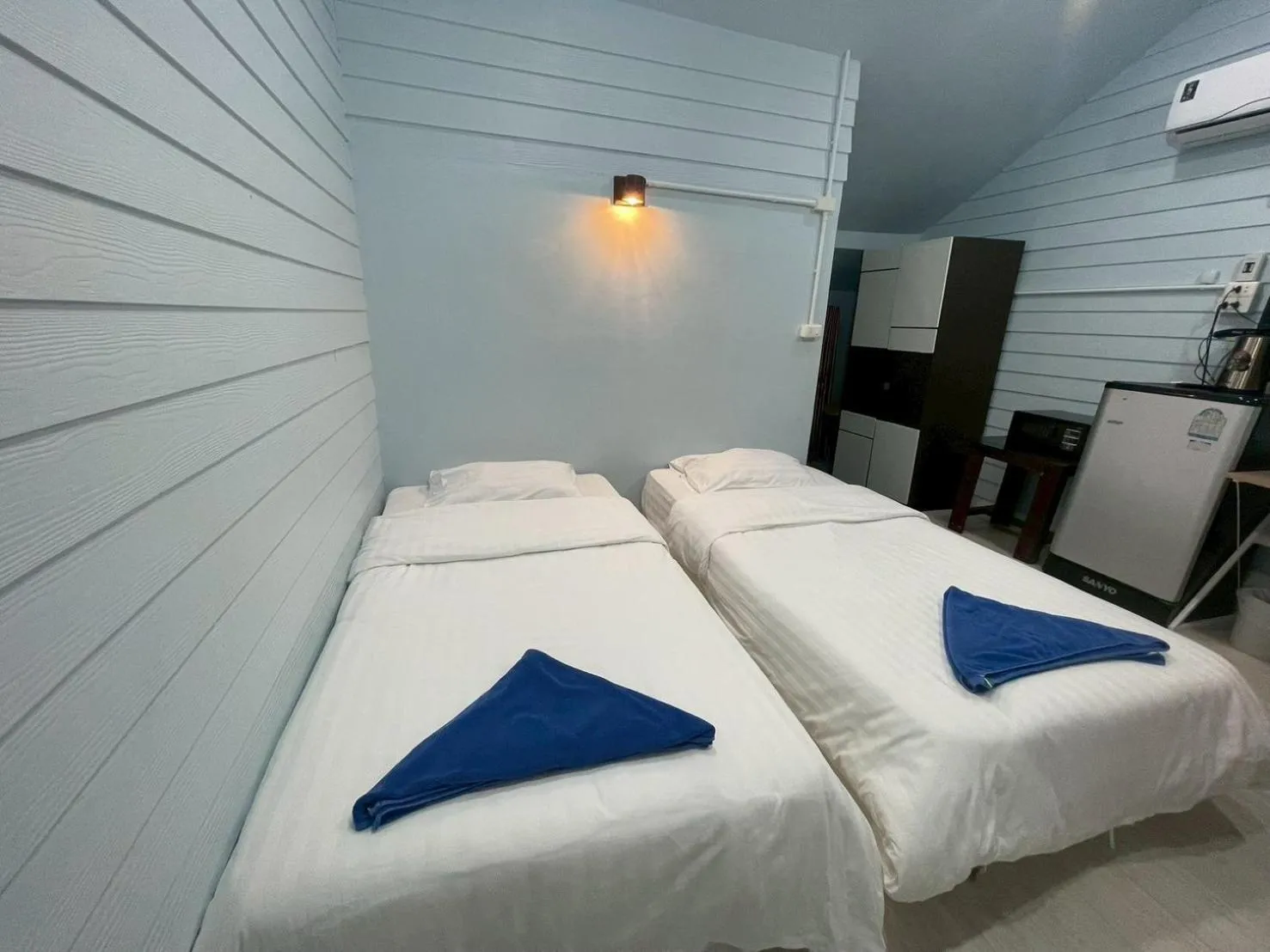 Bed in Naiharn On The Rock Resort Phuket