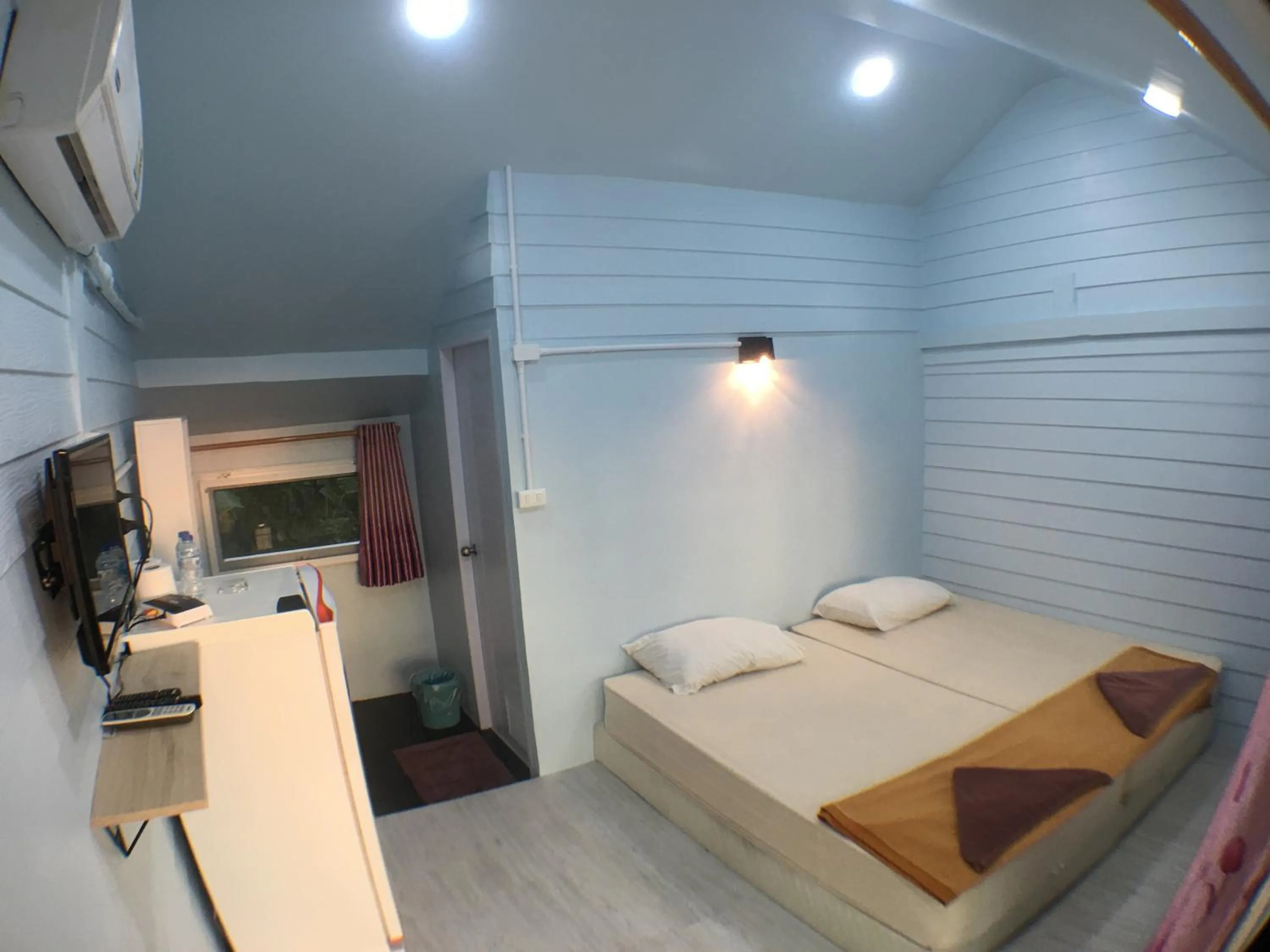 Bed in Naiharn On The Rock Resort Phuket