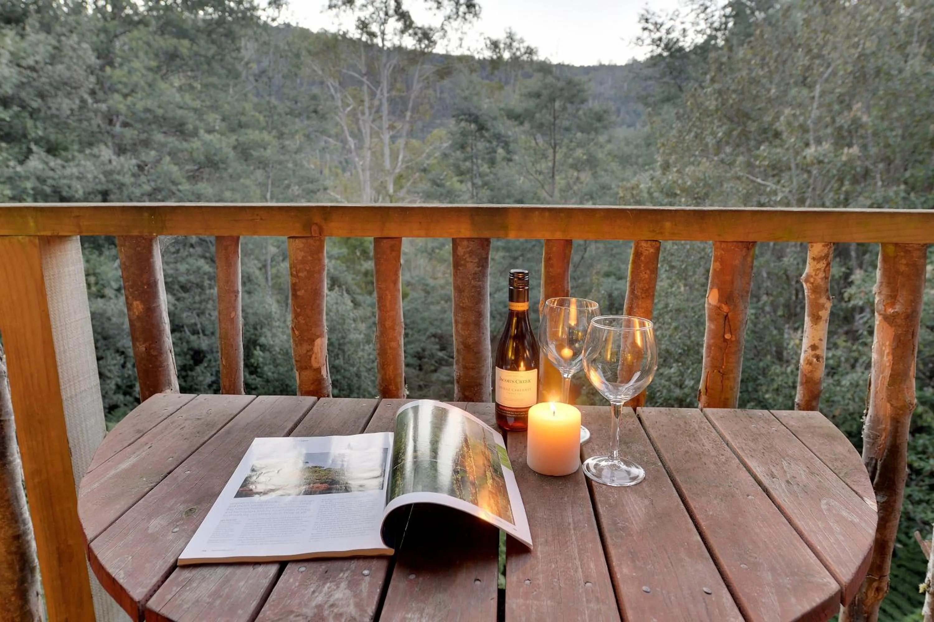 Patio in Lemonthyme Wilderness Retreat