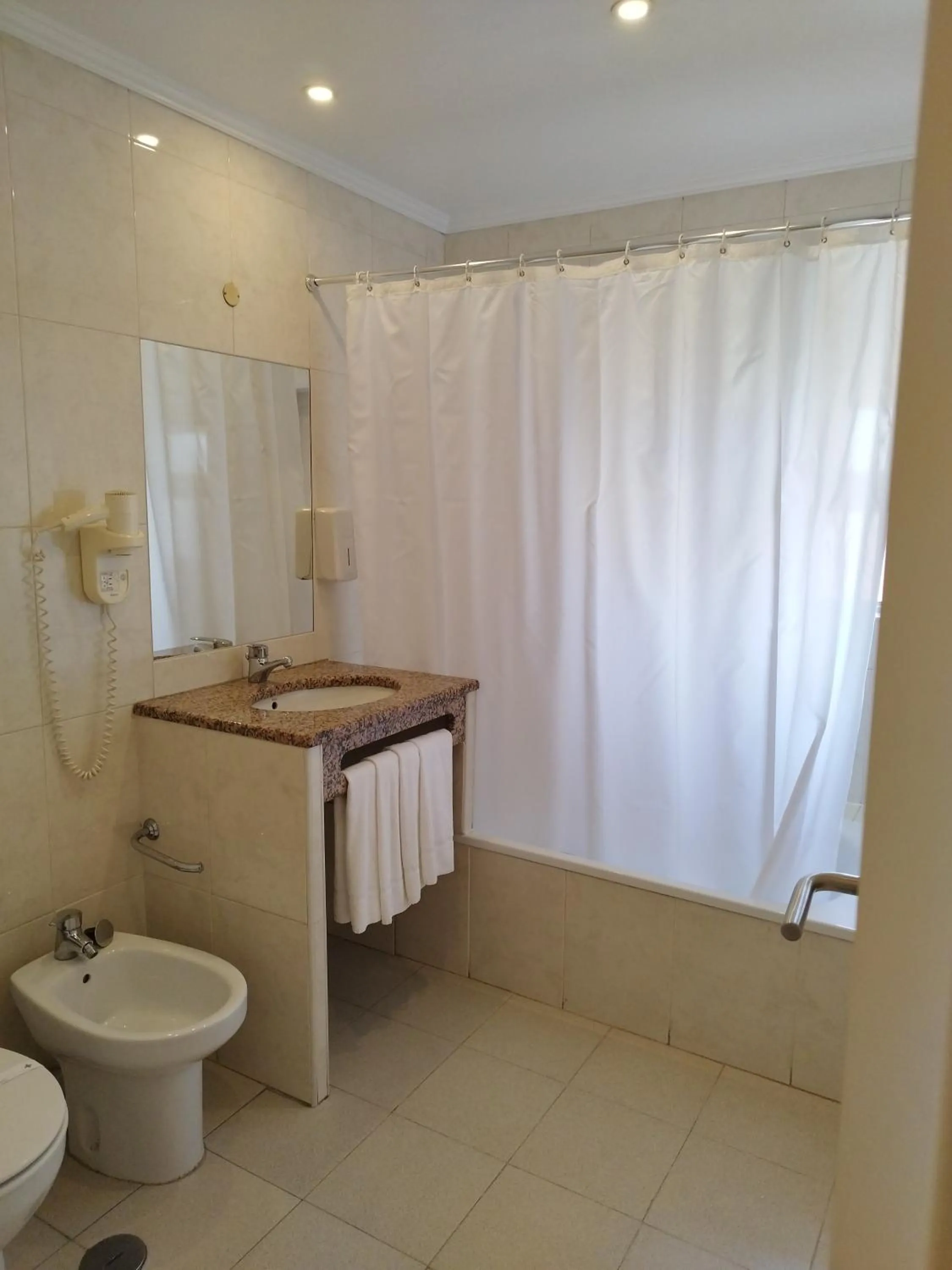 Bathroom in Hotel São Mamede Estoril