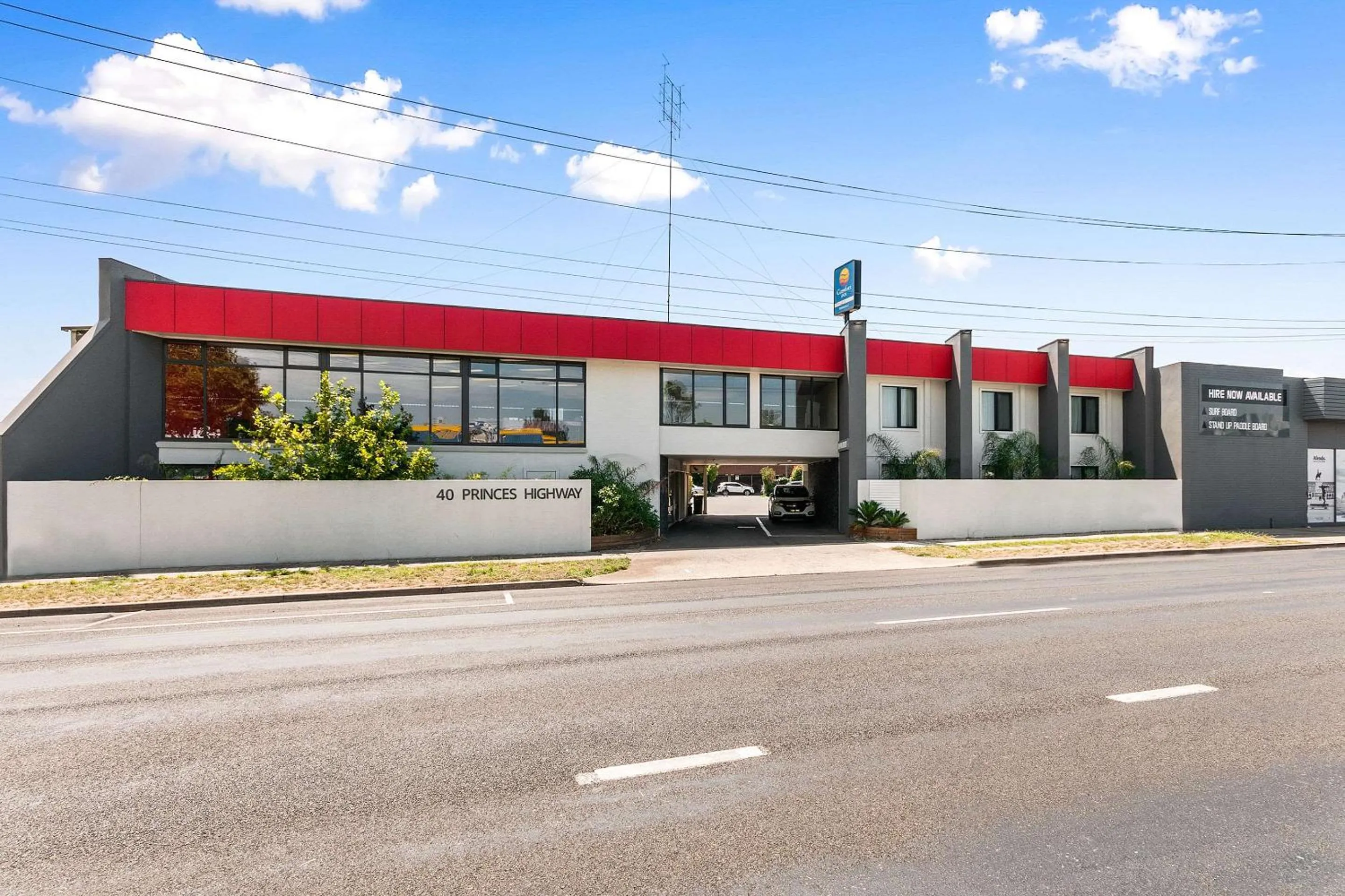 Property building in Comfort Inn Traralgon