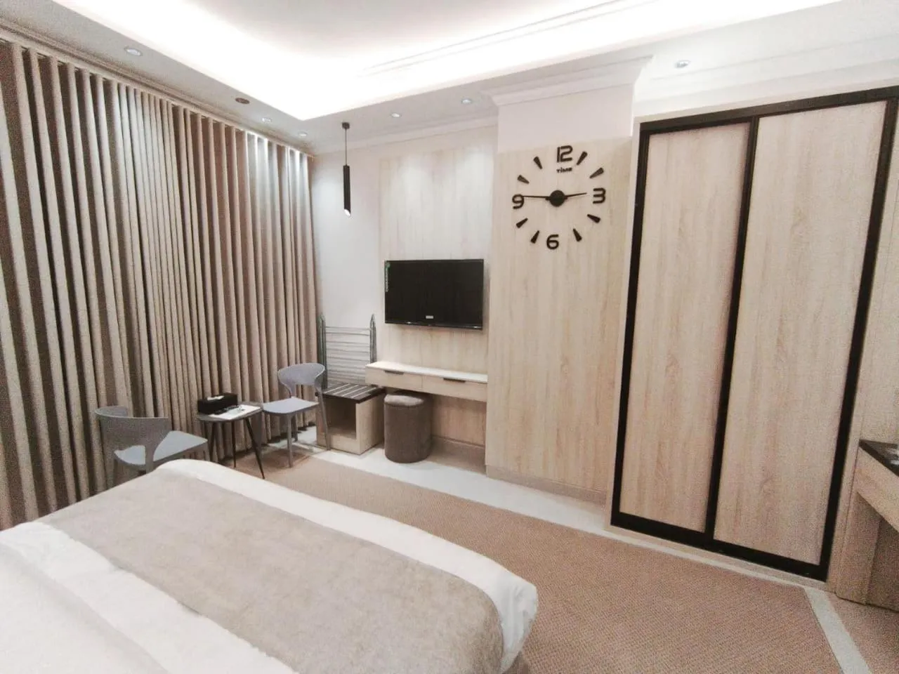 Bed in Burj Al Hayat Furnished Suites - Al Malaz