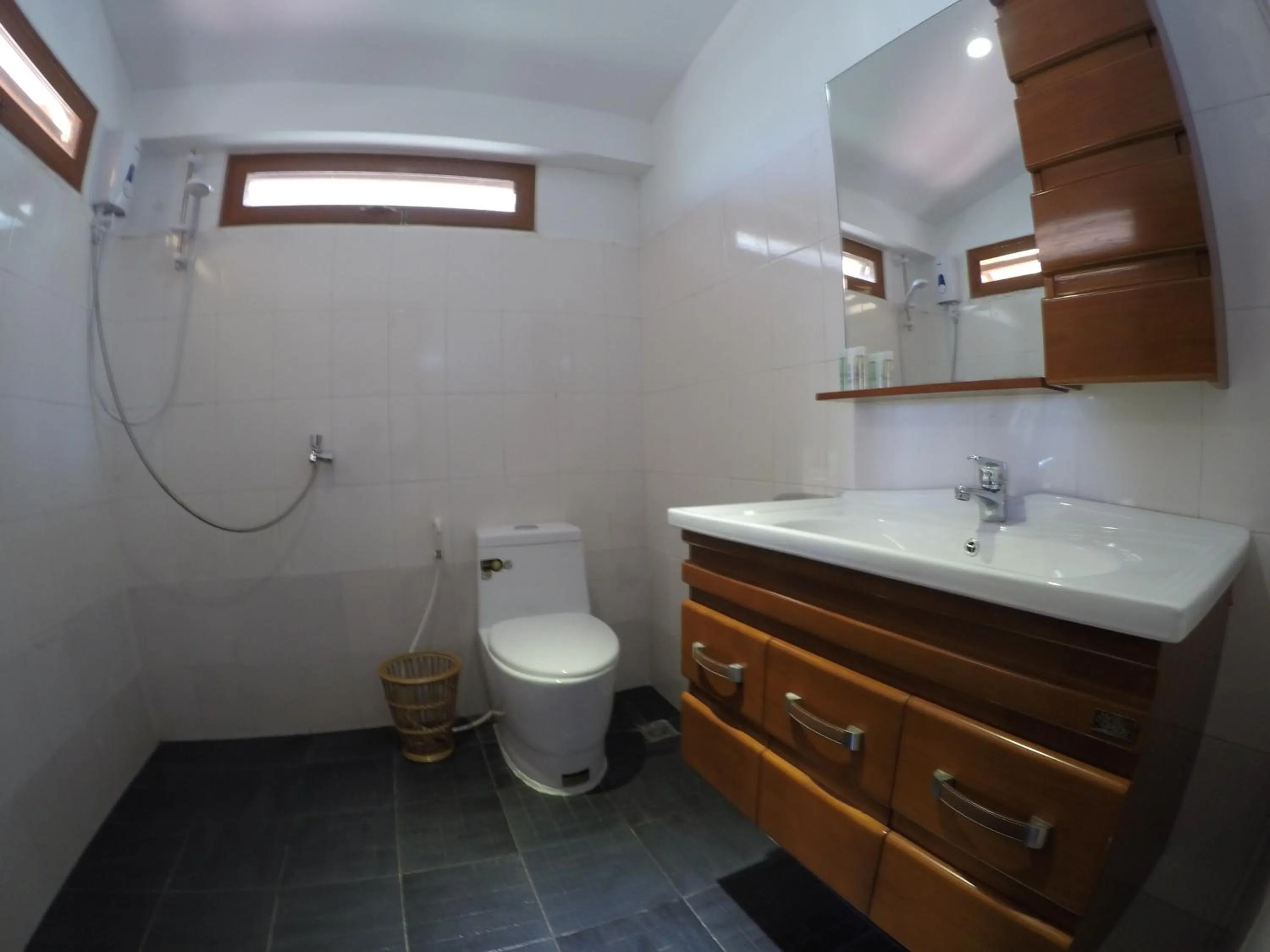 Shower in Villa Vedici