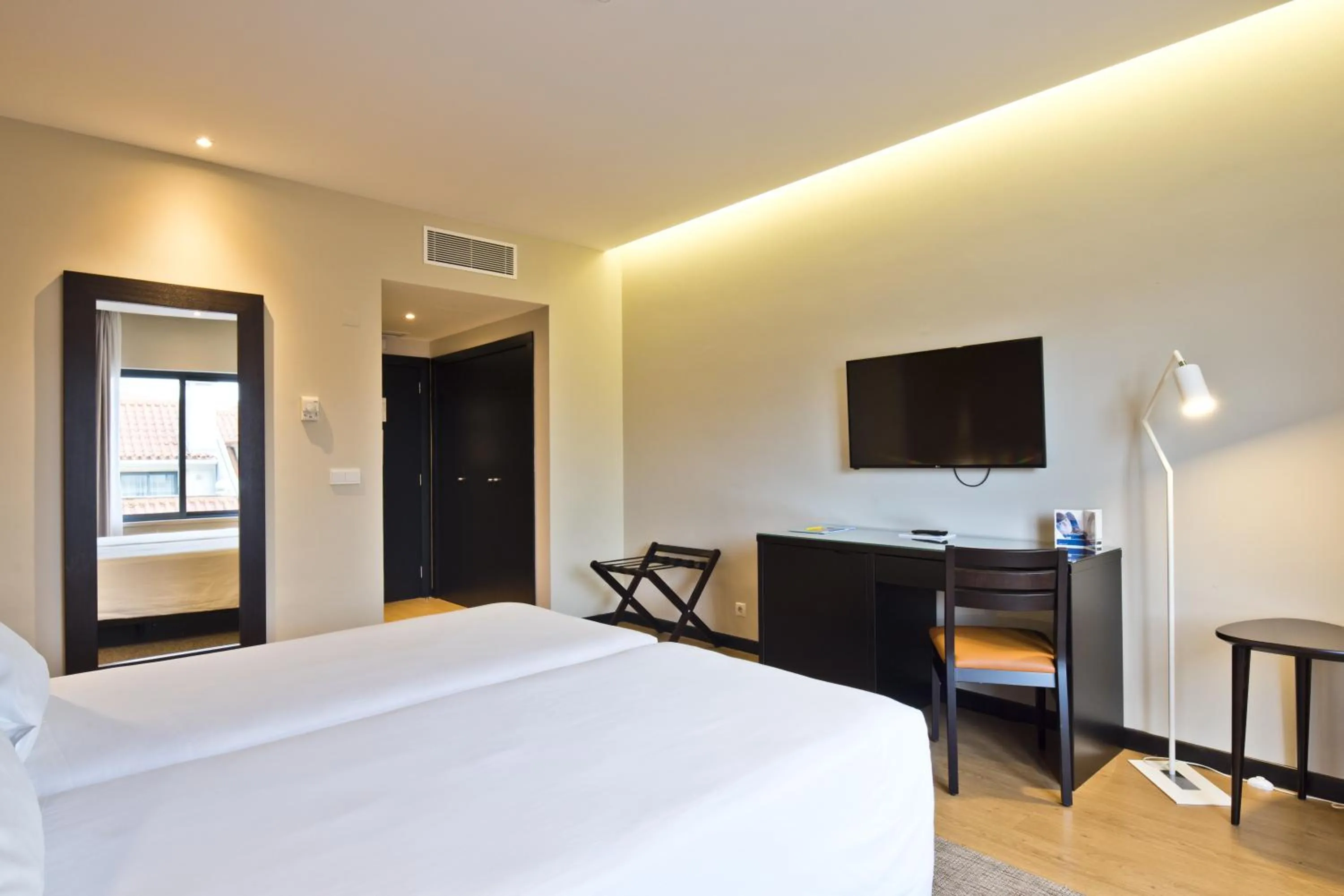 Photo of the whole room, Bed in Lam Hotel Estarreja