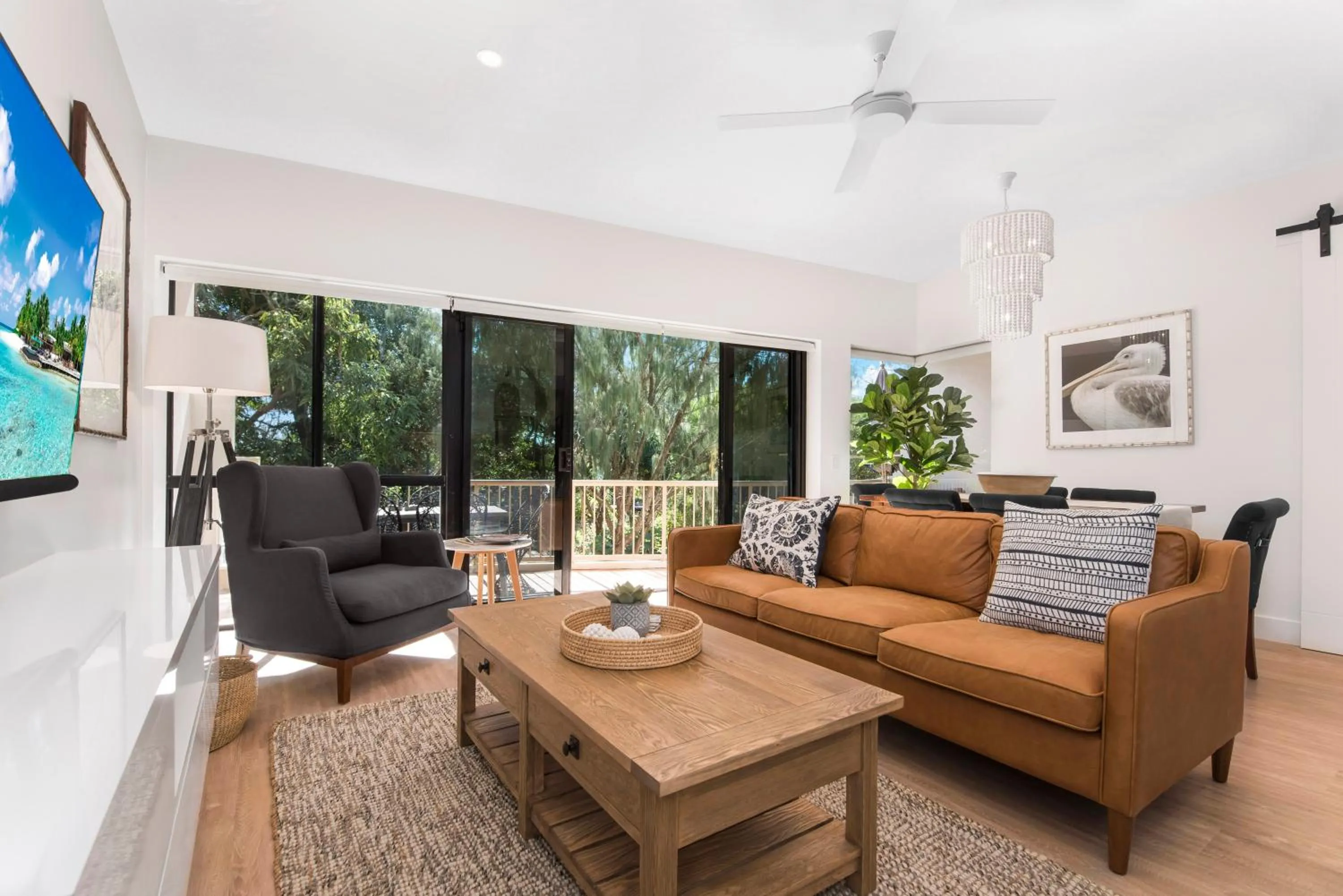 TV and multimedia in Mirra Chana Beachfront Apartments Mooloolaba