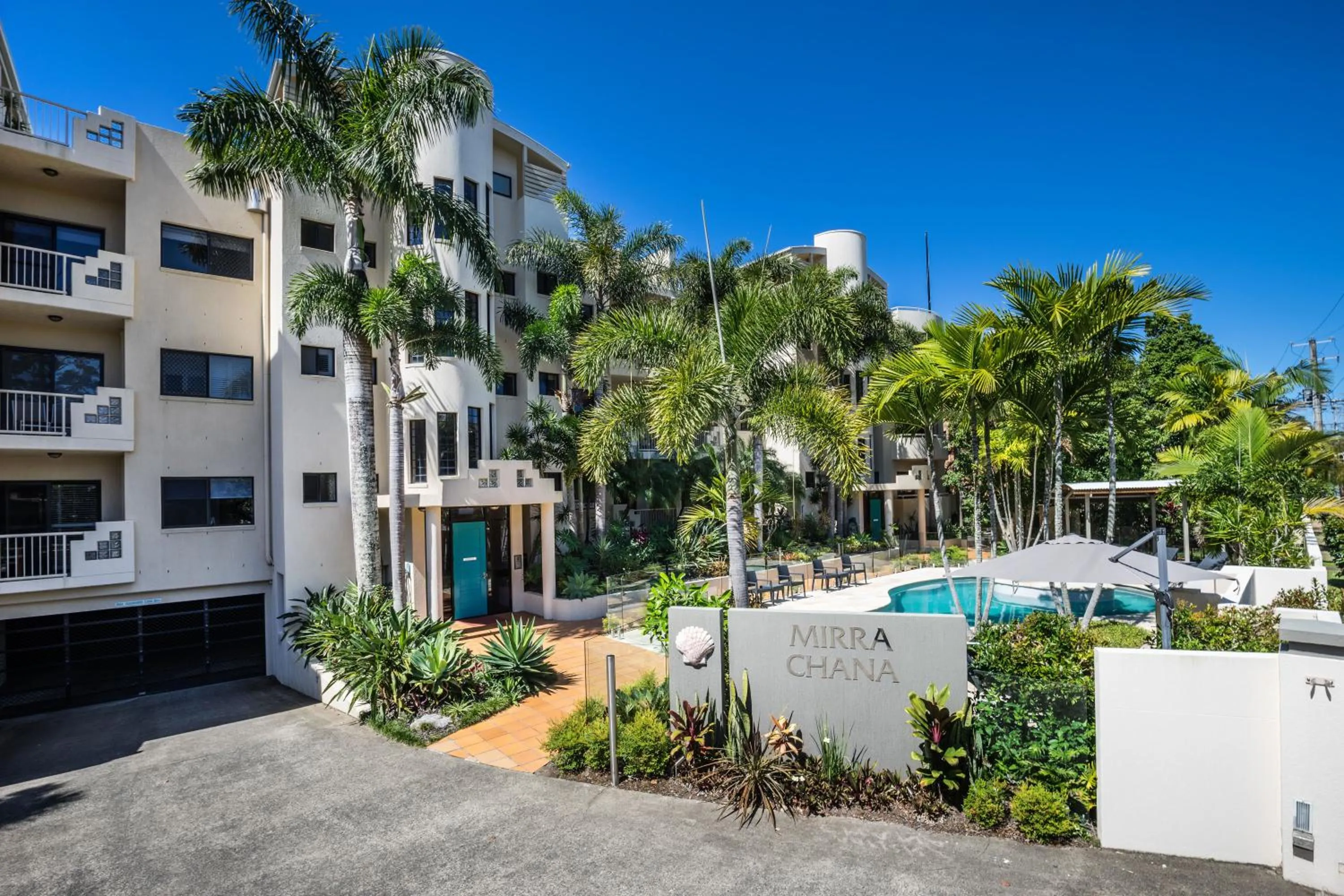 Facade/entrance in Mirra Chana Beachfront Apartments Mooloolaba