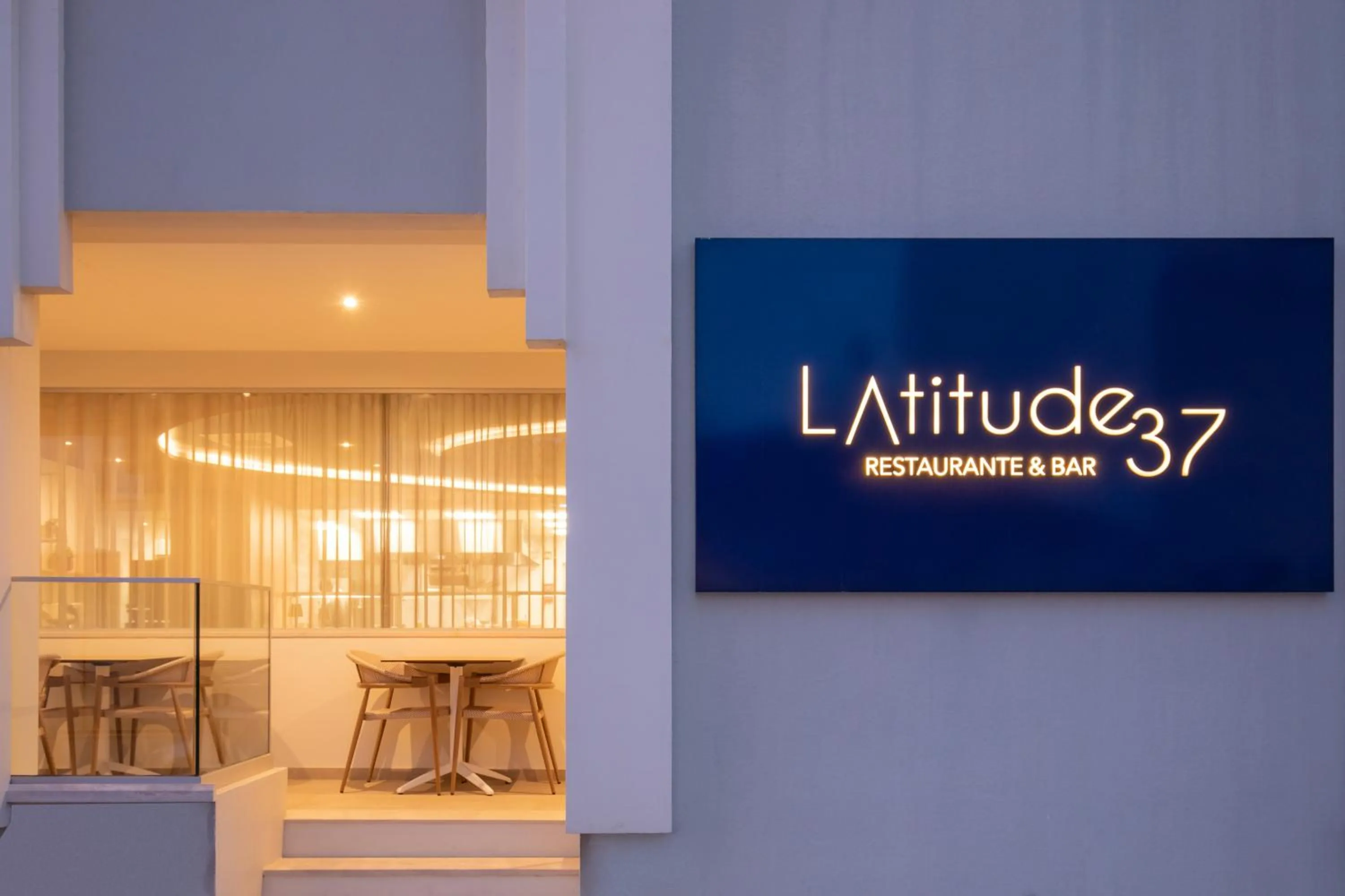 Restaurant/places to eat in AP Sines - Costa Alentejana