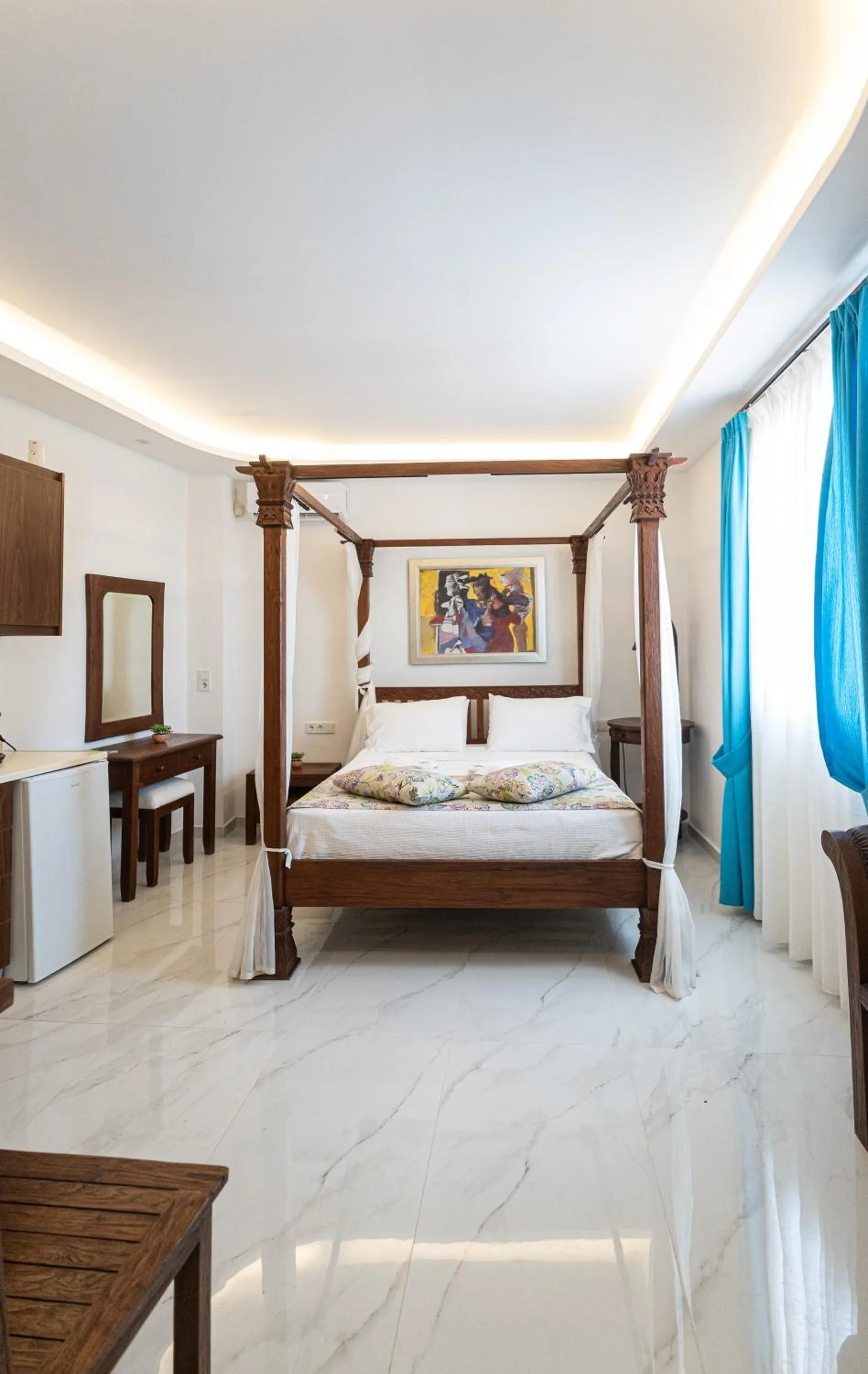 Bed in Kastro Apartments