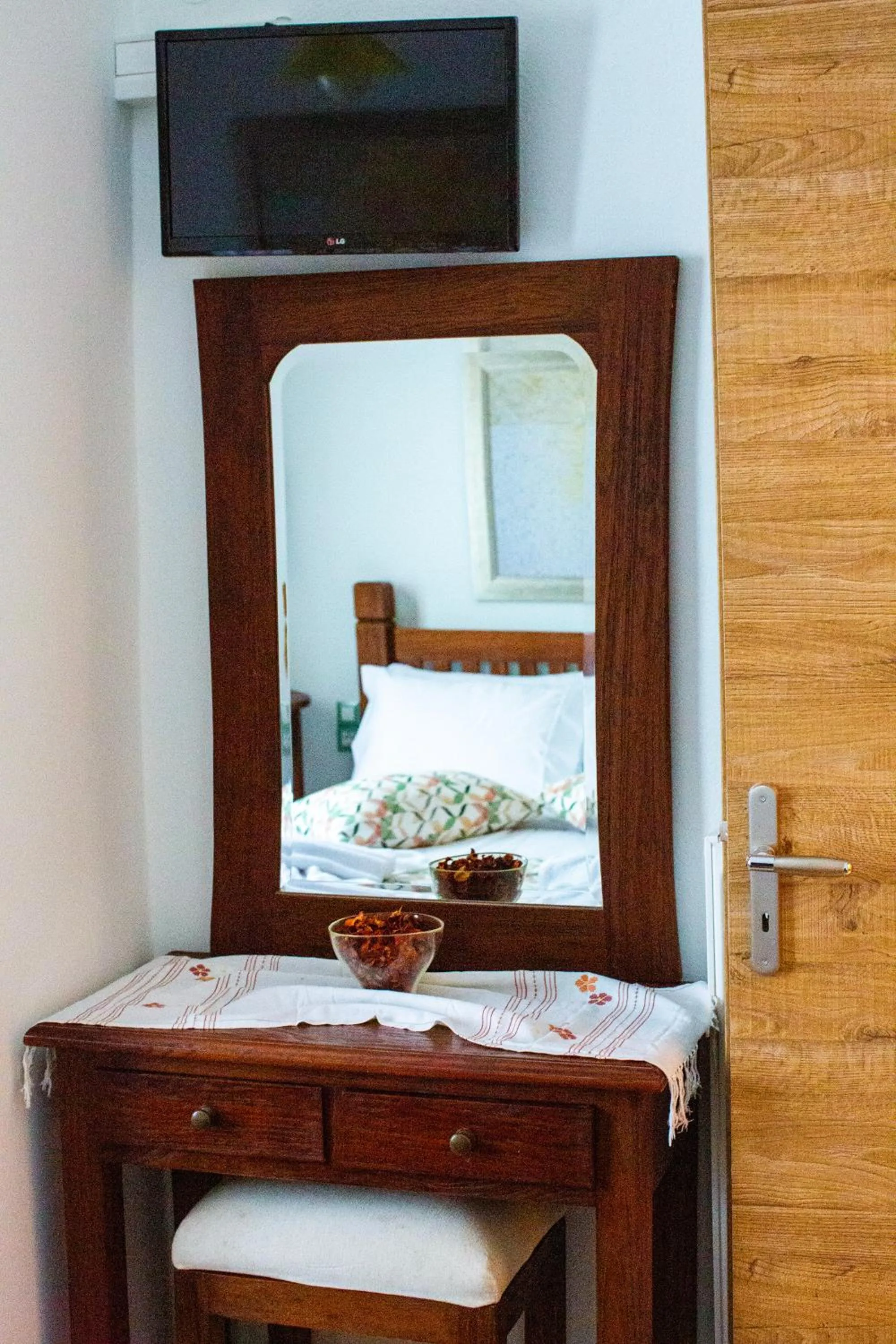 Bedroom in Kastro Apartments