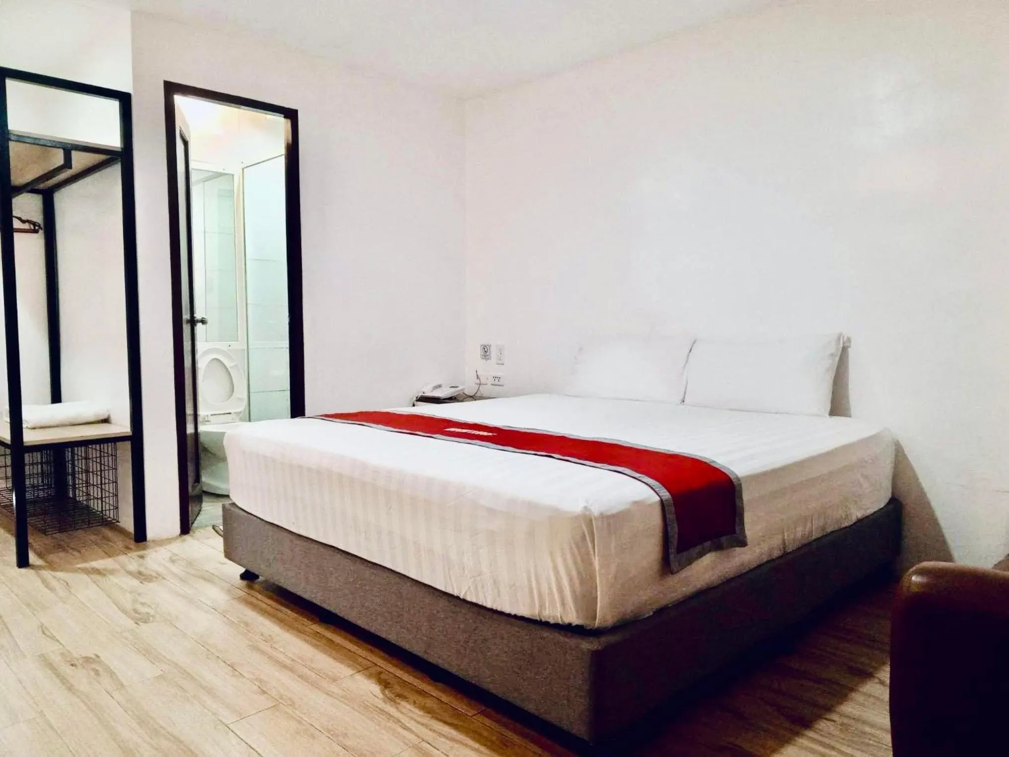 Photo of the whole room, Bed in Mayumi Lodge