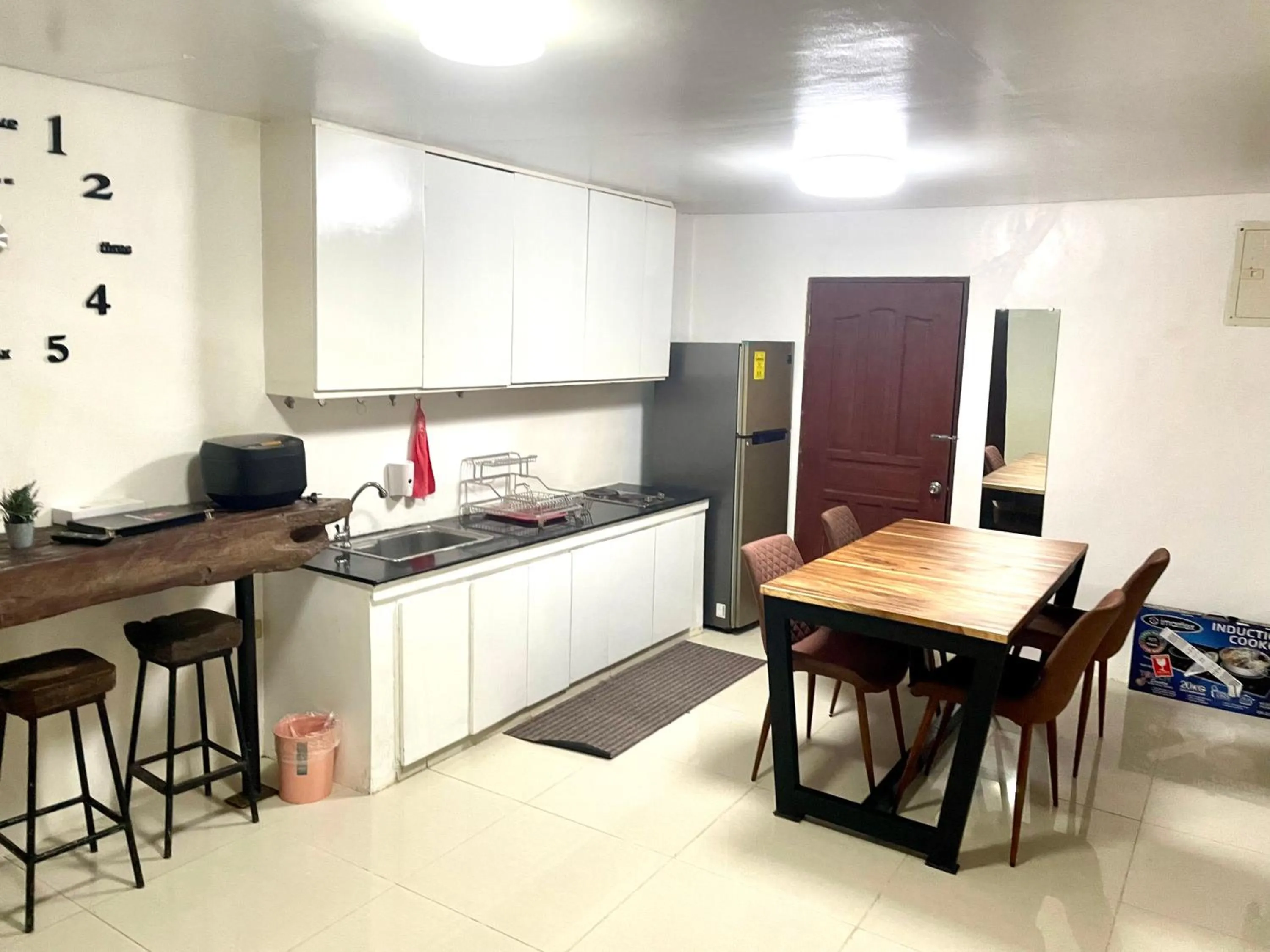Dining area in Mayumi Lodge