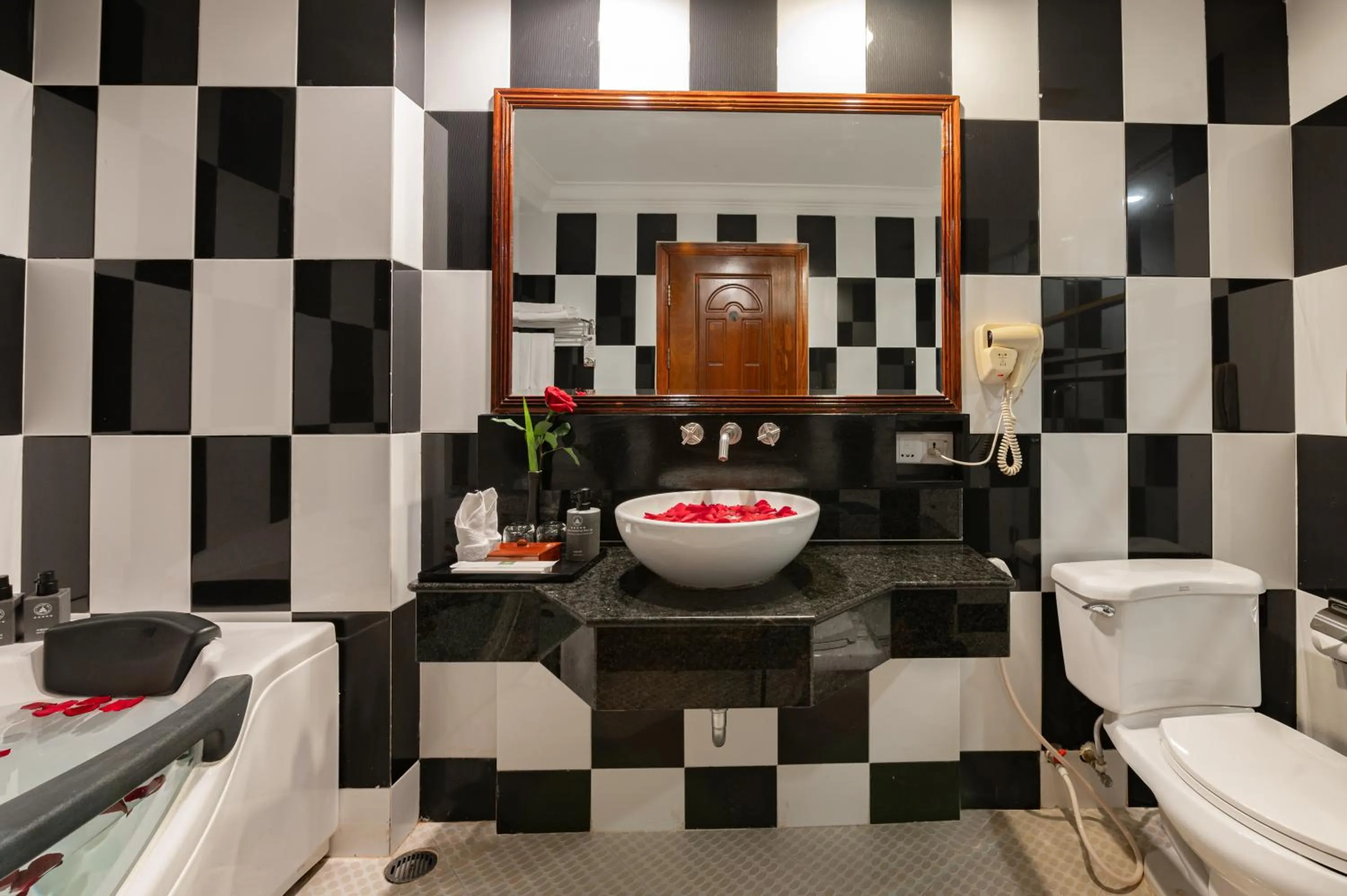 Bathroom in Somadevi Angkor Premium