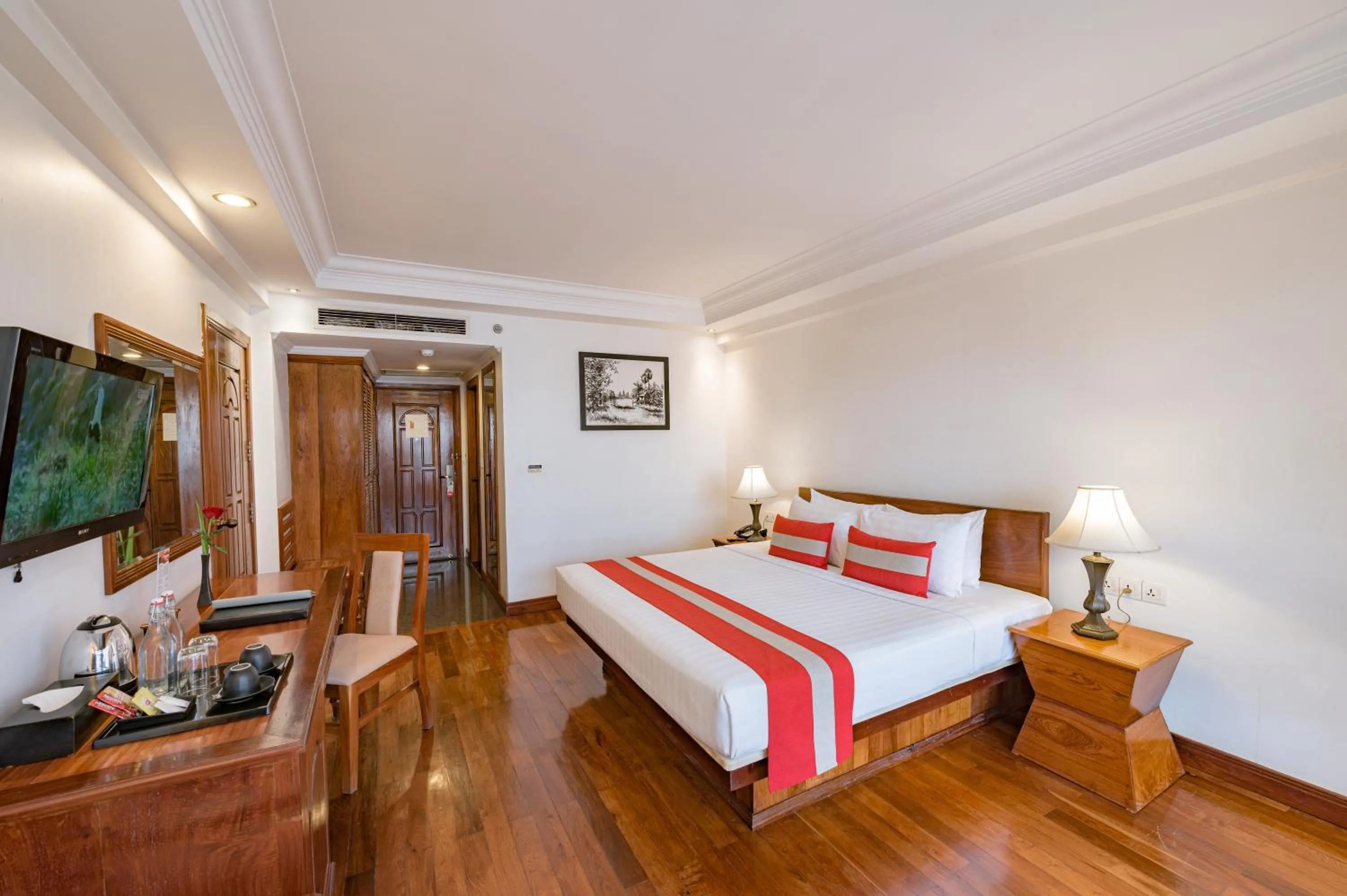 Bed in Somadevi Angkor Premium