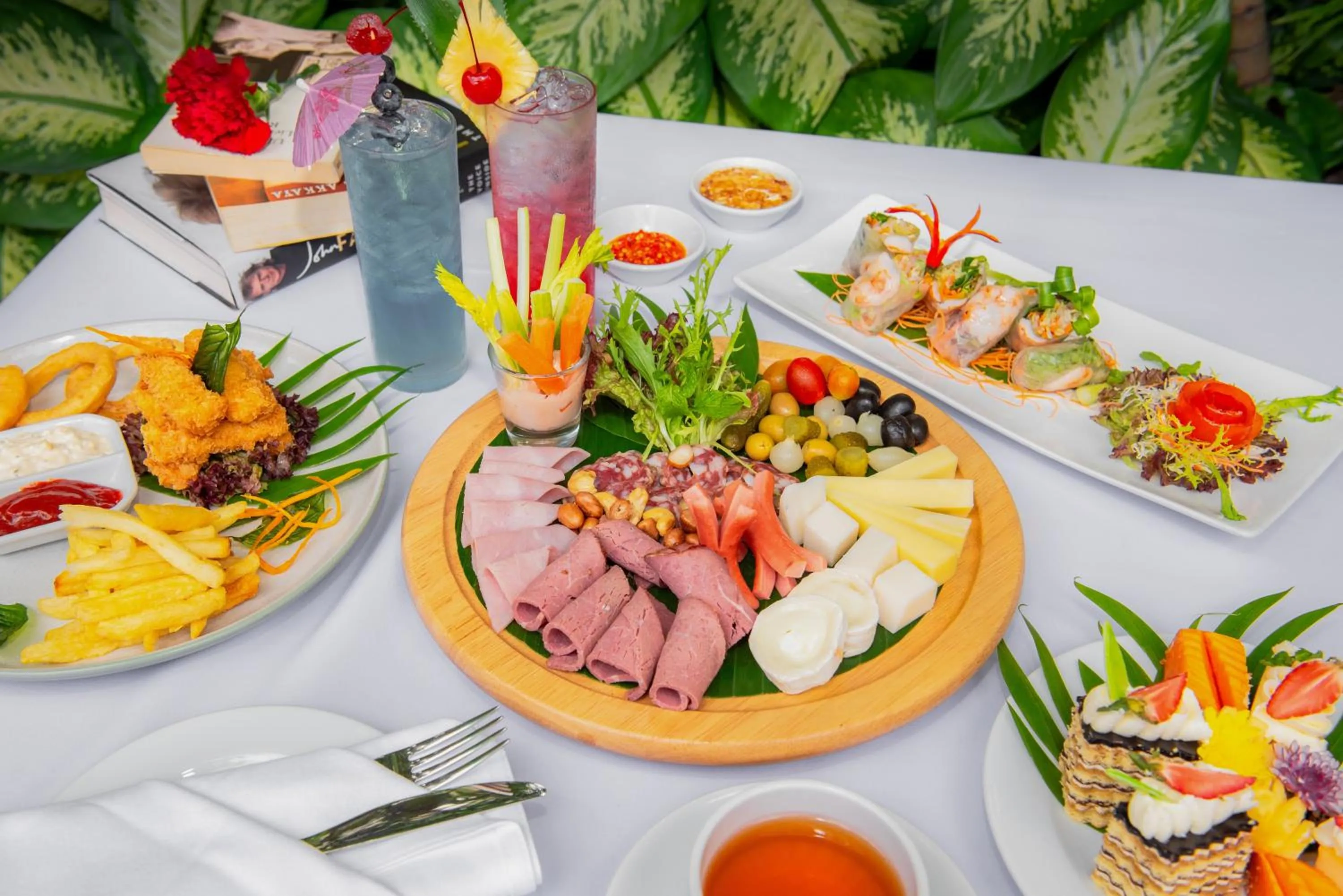 Food in Somadevi Angkor Premium