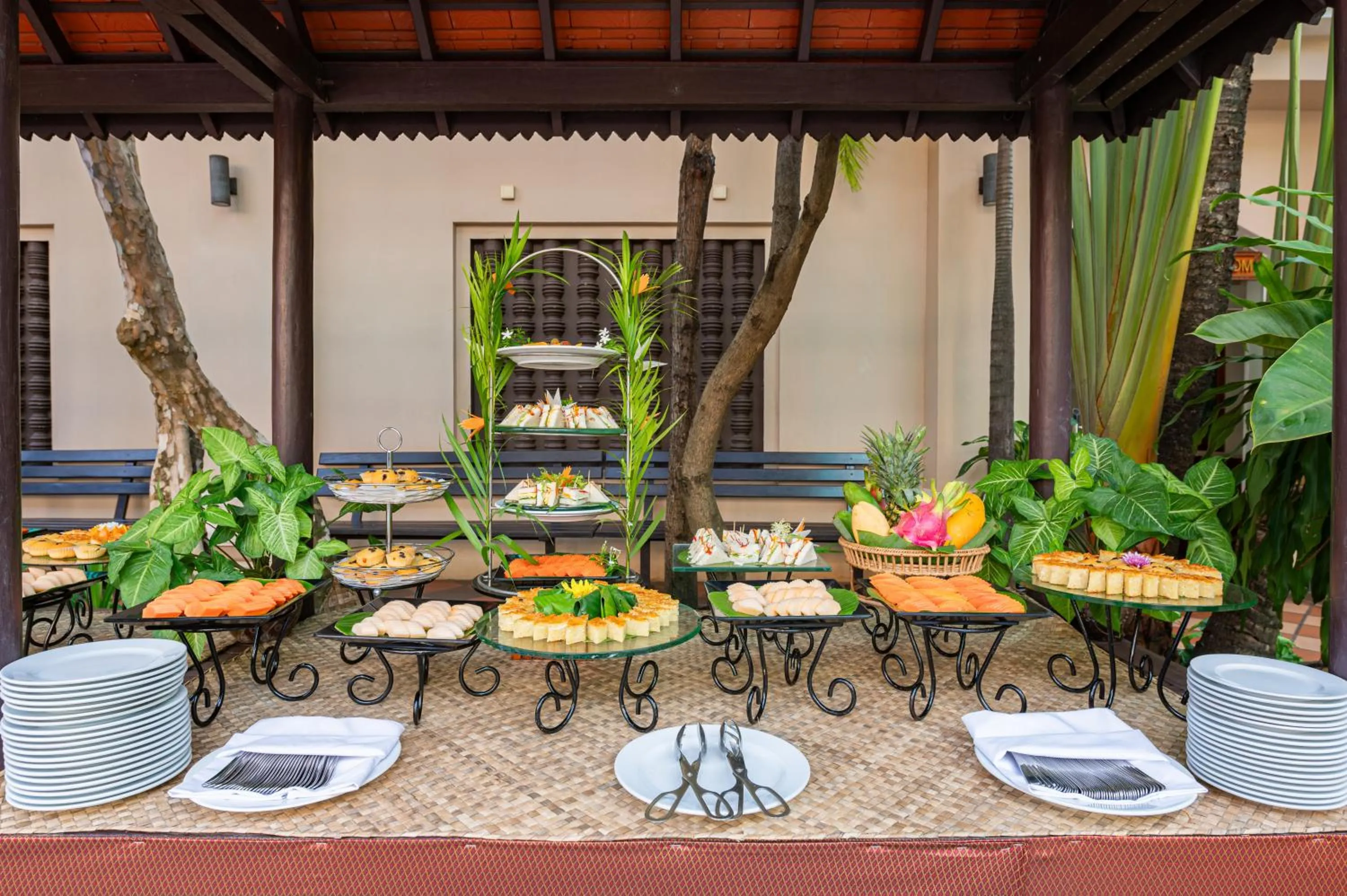 Food in Somadevi Angkor Premium