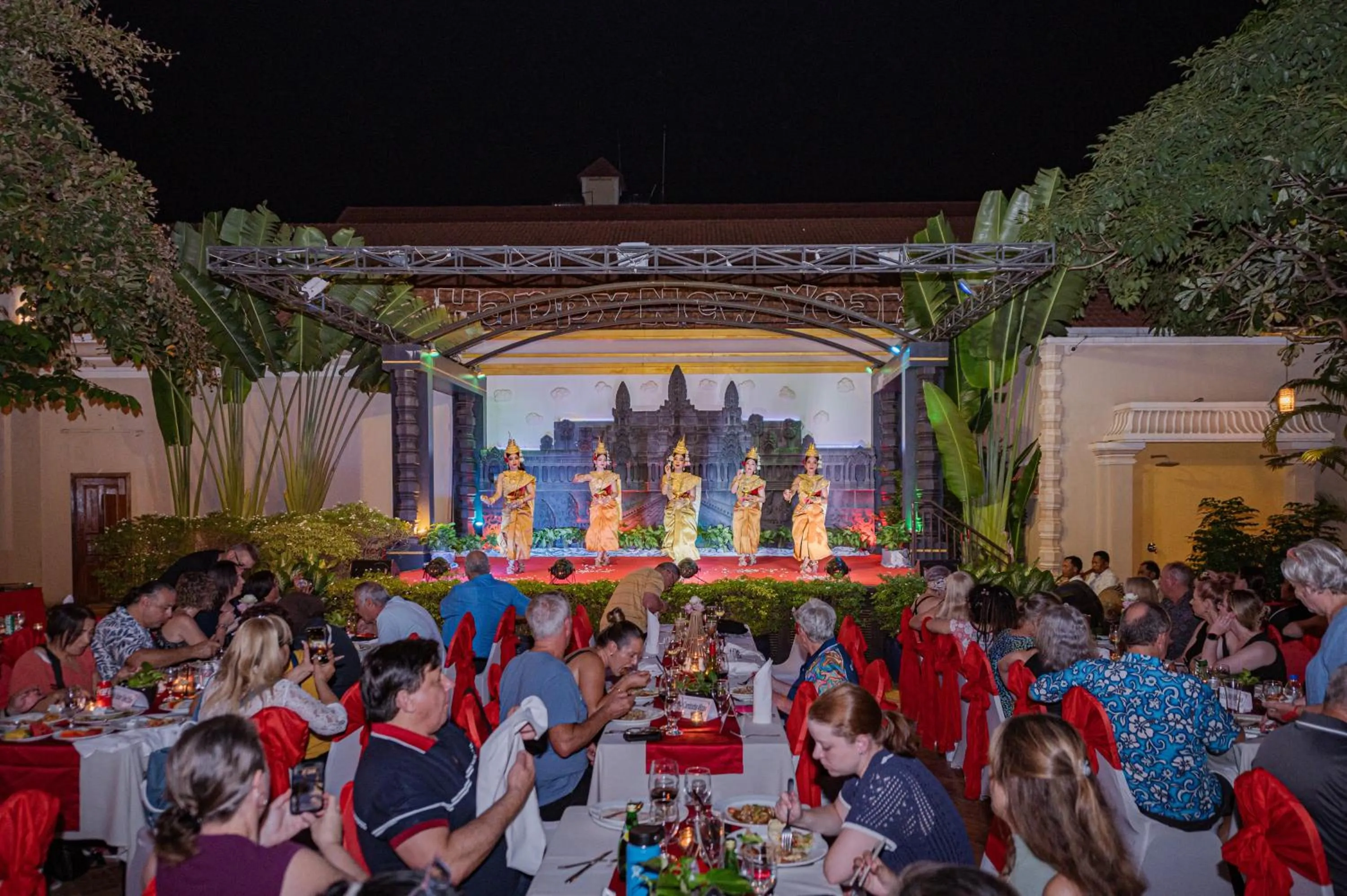 Entertainment in Somadevi Angkor Premium