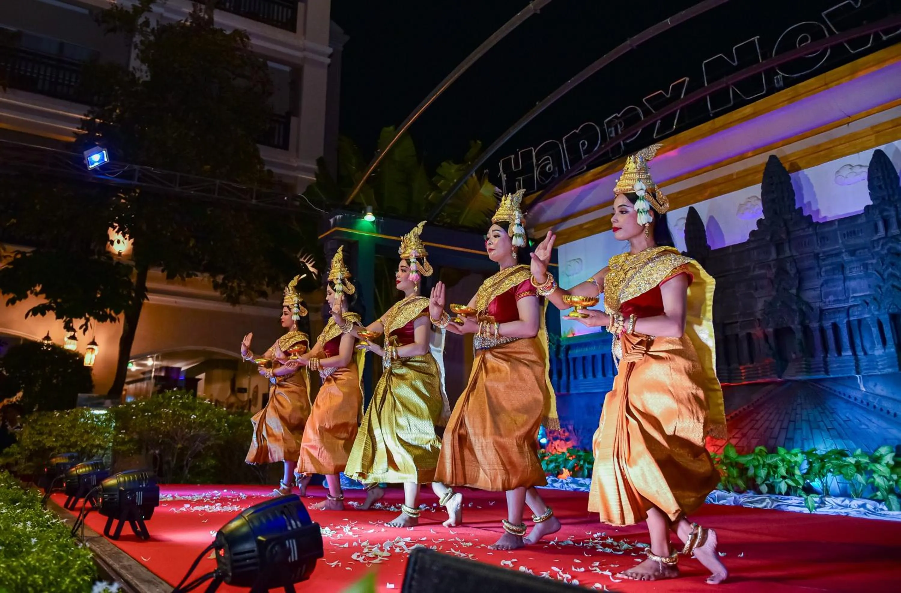 Entertainment in Somadevi Angkor Premium