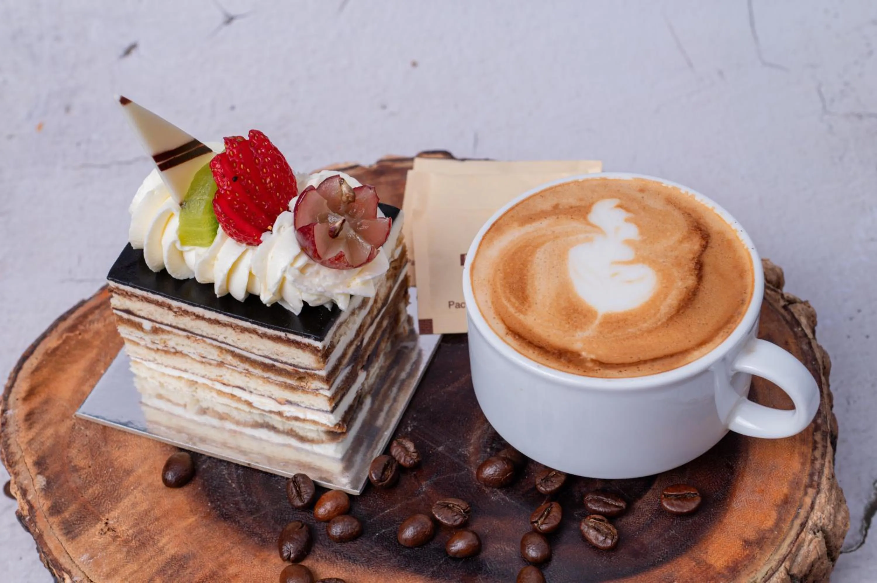 Food in Somadevi Angkor Premium