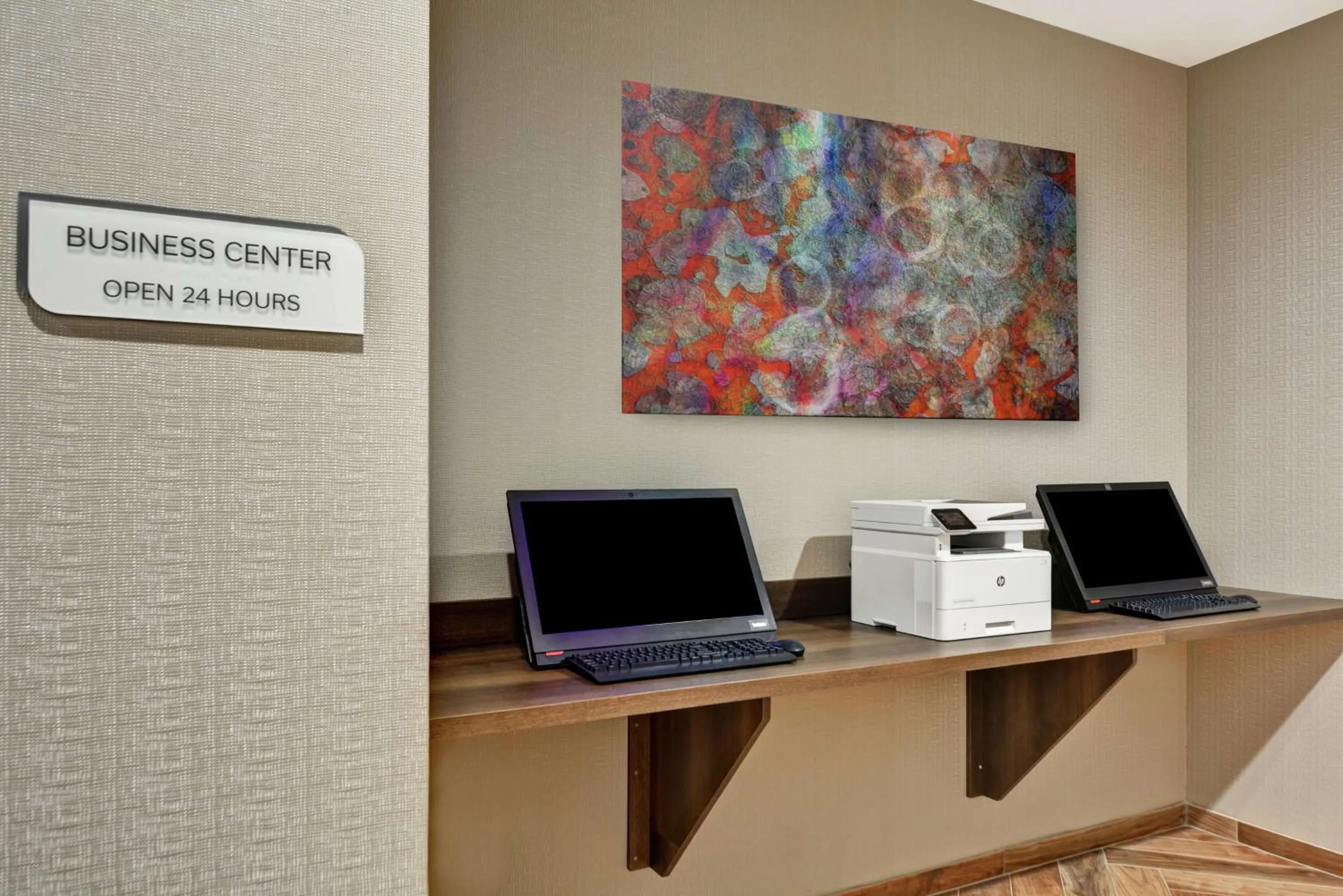 Business facilities in Hilton Garden Inn Princeton Lawrenceville