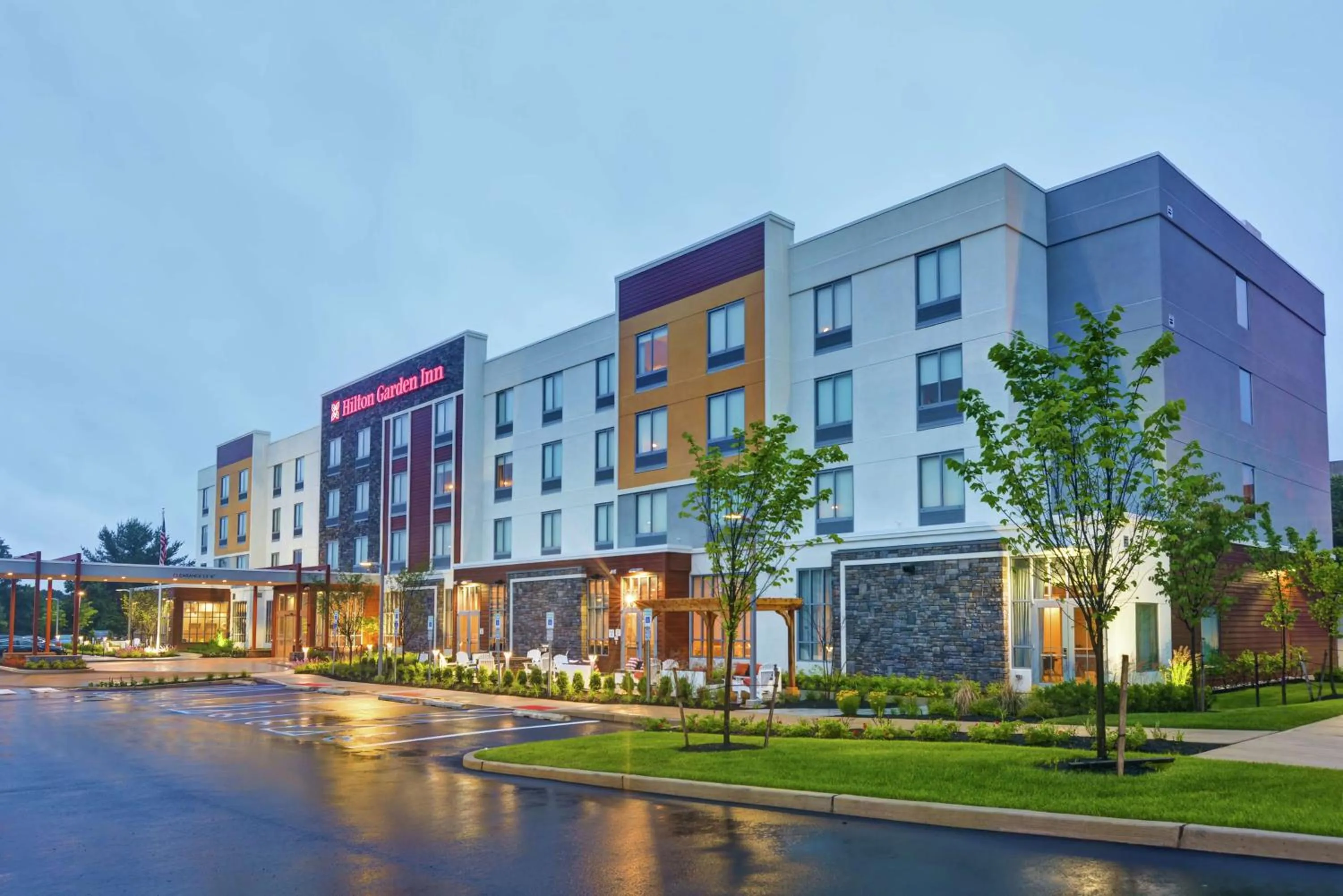 Property building in Hilton Garden Inn Princeton Lawrenceville