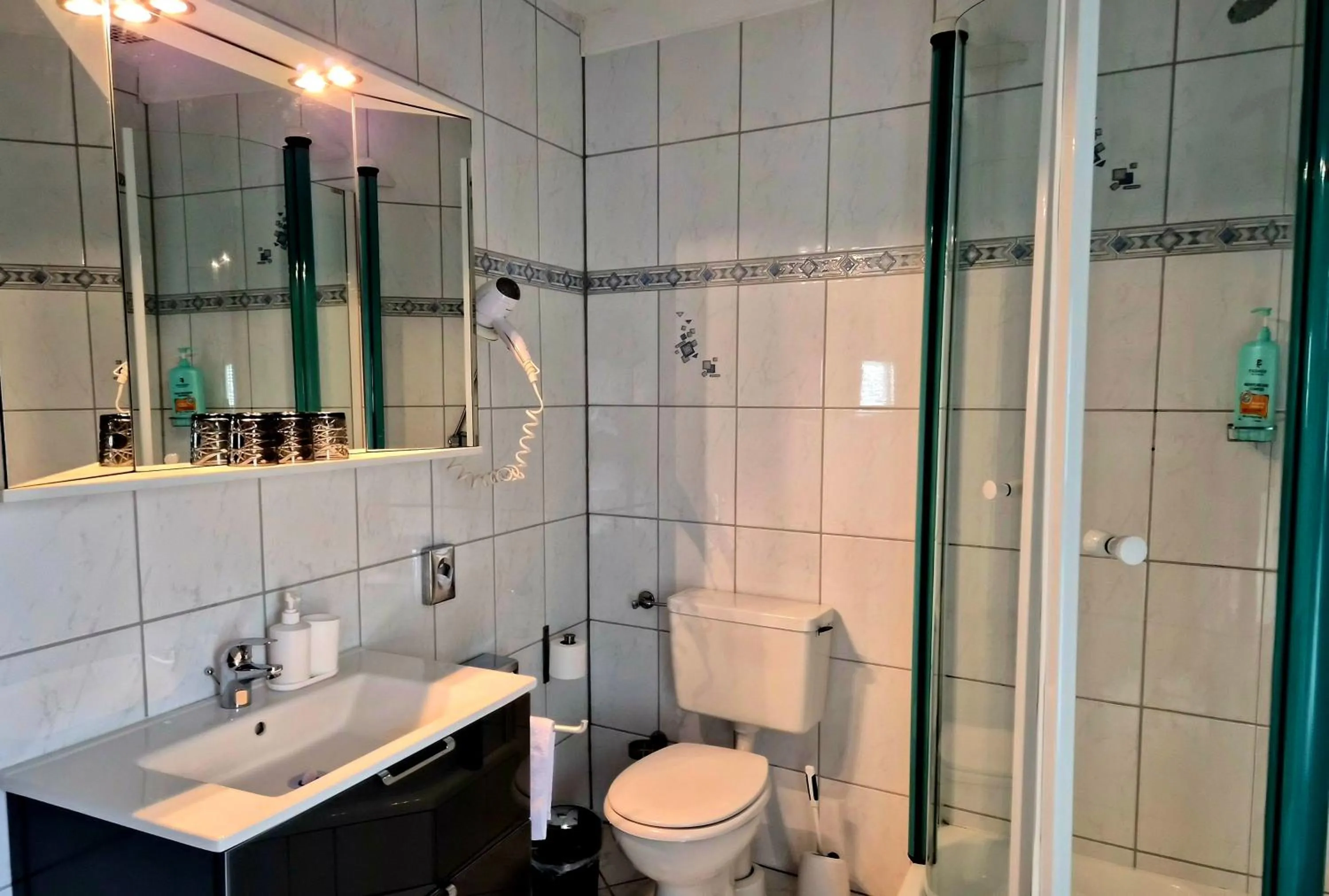 Shower in Hotel Schloßschenke