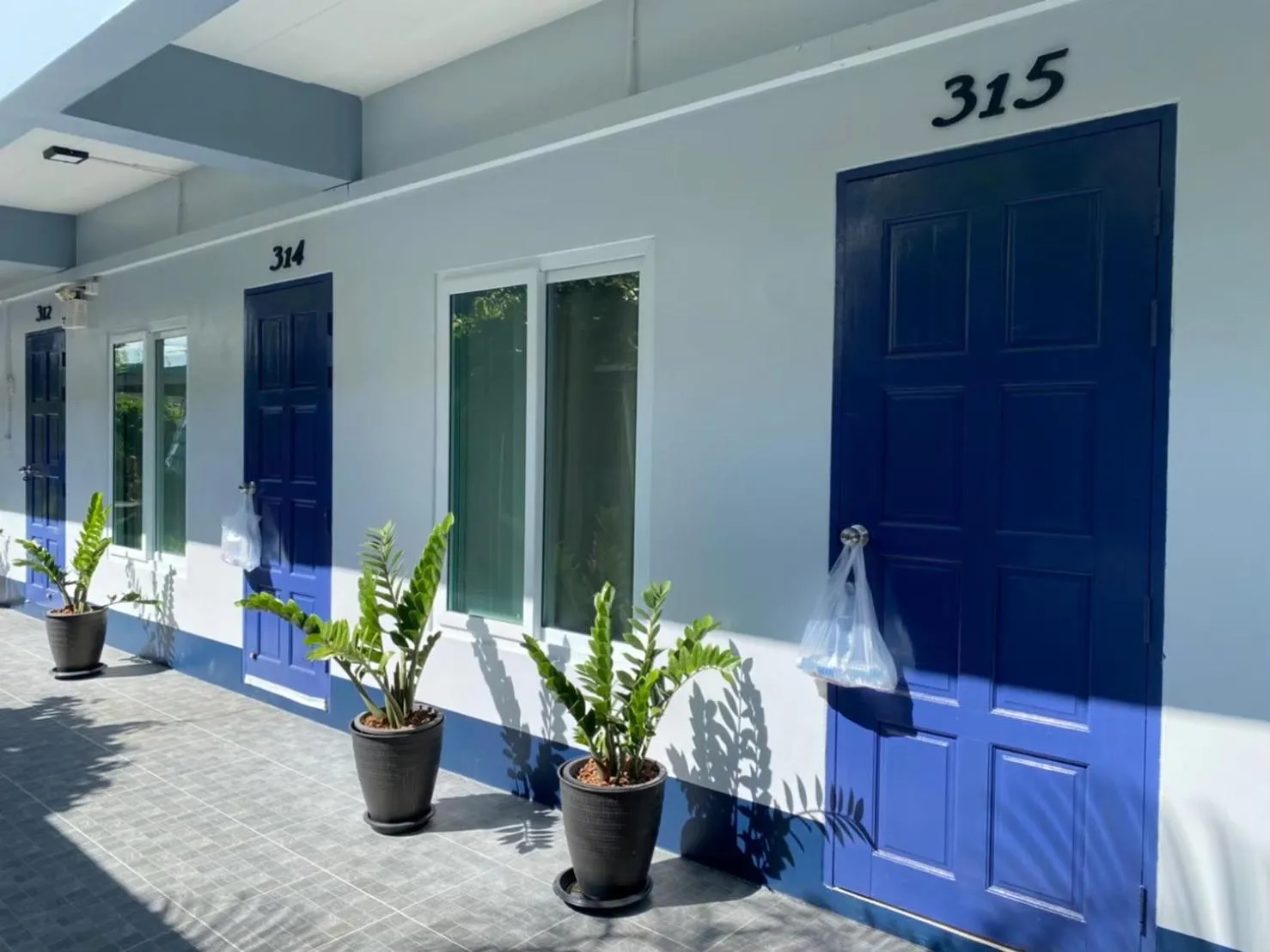 Property building in Baan Nuk Anong