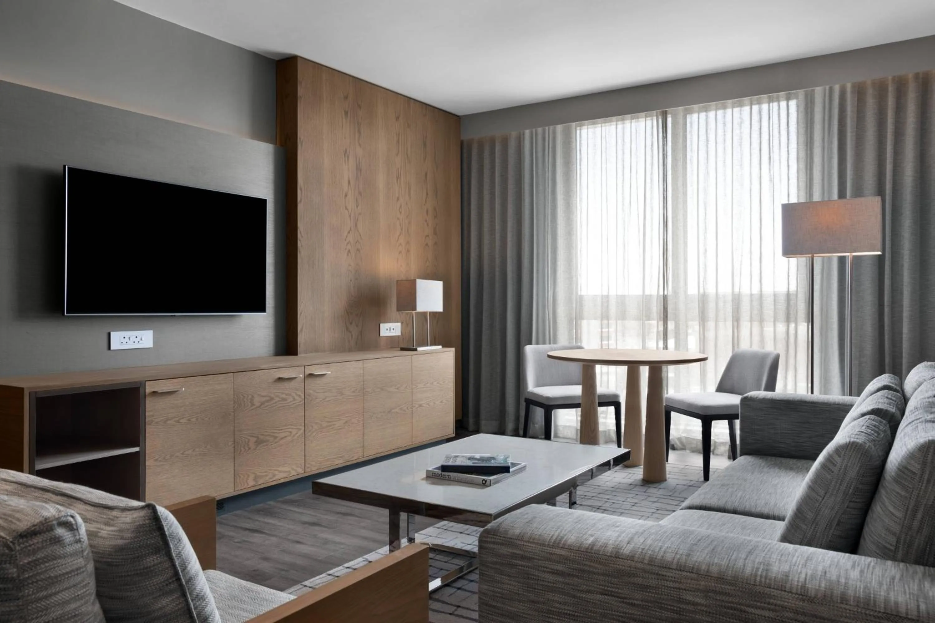 Lounge or bar in AC Hotel by Marriott Cape Town Waterfront