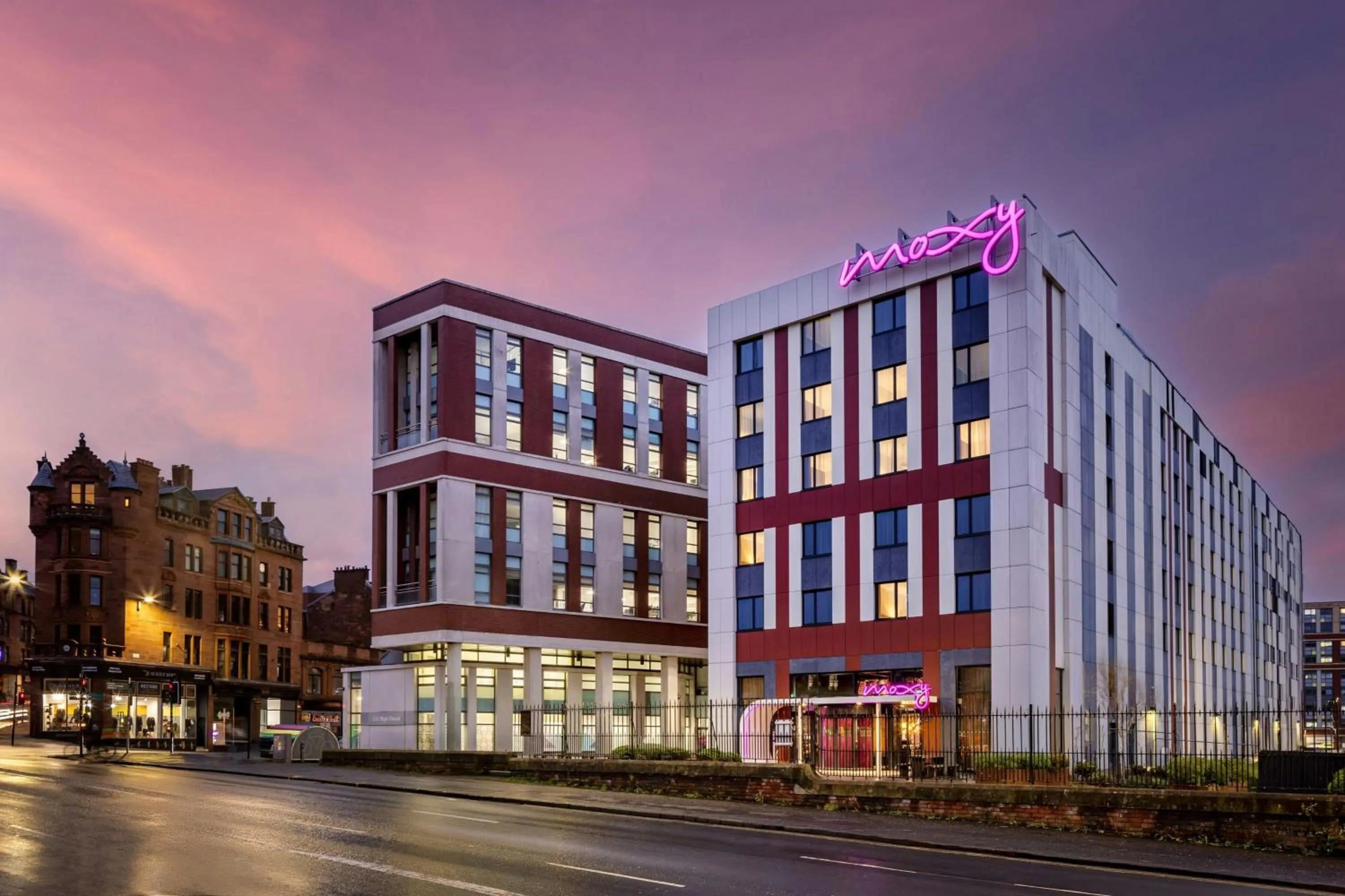 Property building in Moxy Glasgow Merchant City