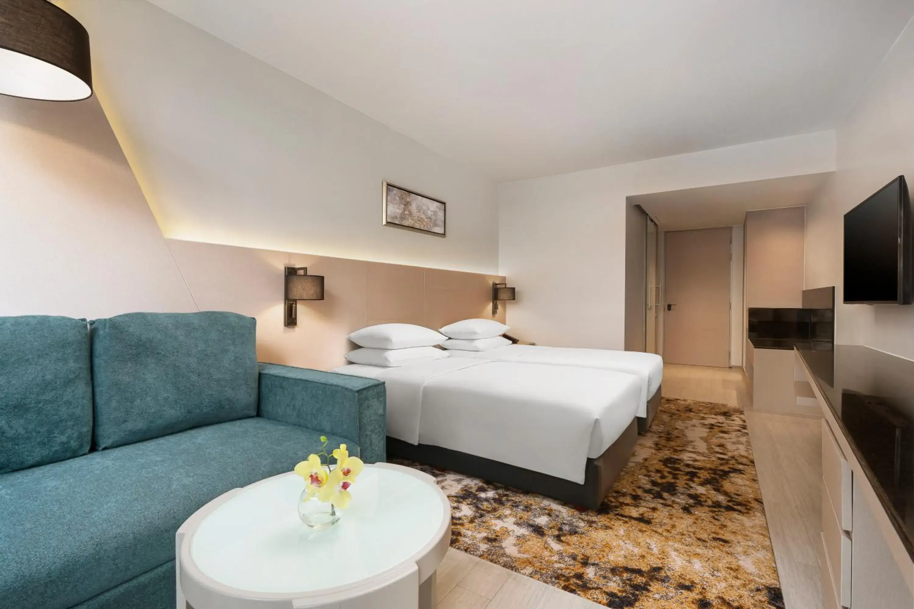 Deluxe Double Room with Two Single Beds and Sofa Bed in Hyatt Place Bangkok Sukhumvit 1 Deluxe Double Room with Two Single Beds and Sofa Bed in Hyatt Place Bangkok Sukhumvit 1