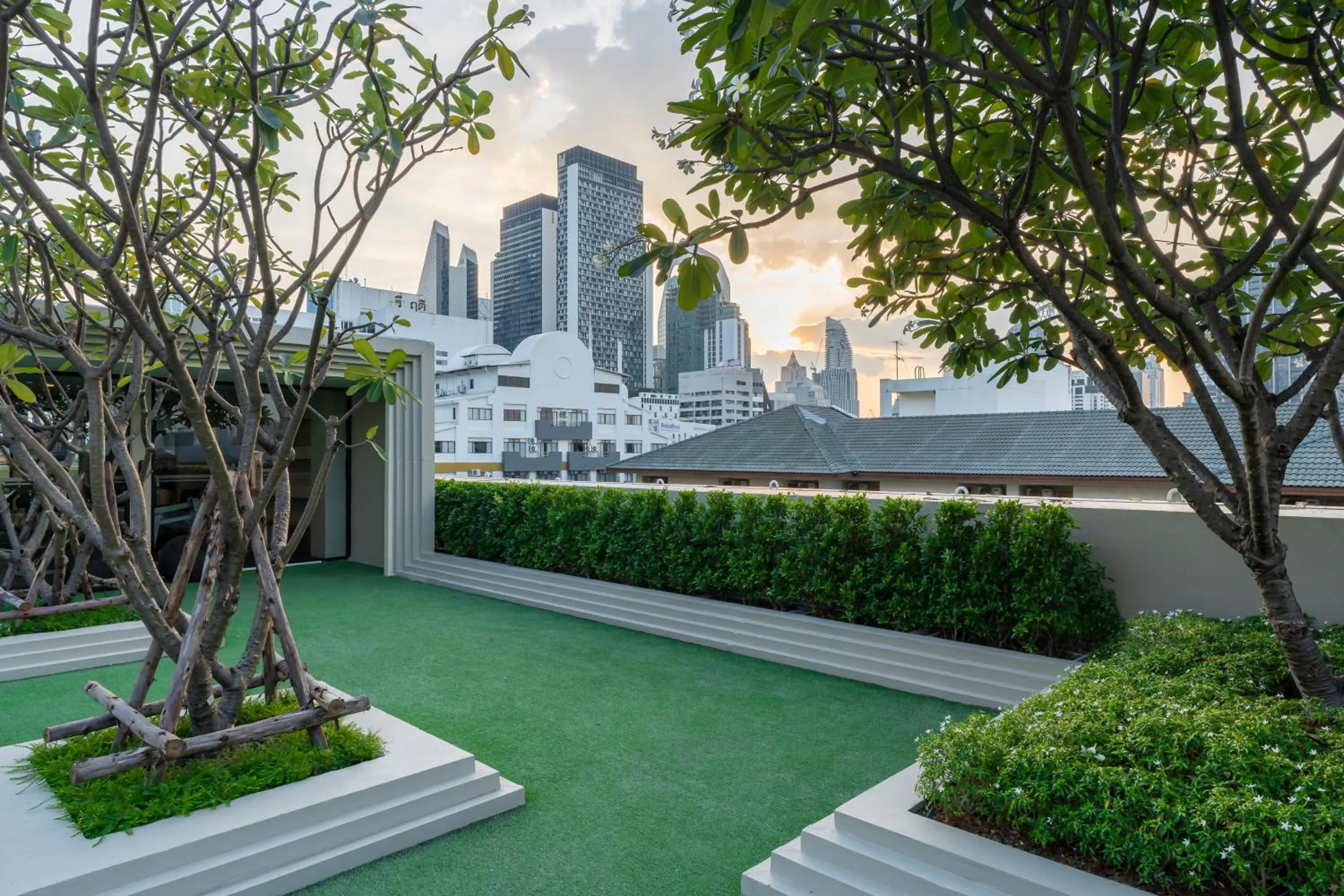 Garden in Hyatt Place Bangkok Sukhumvit 1