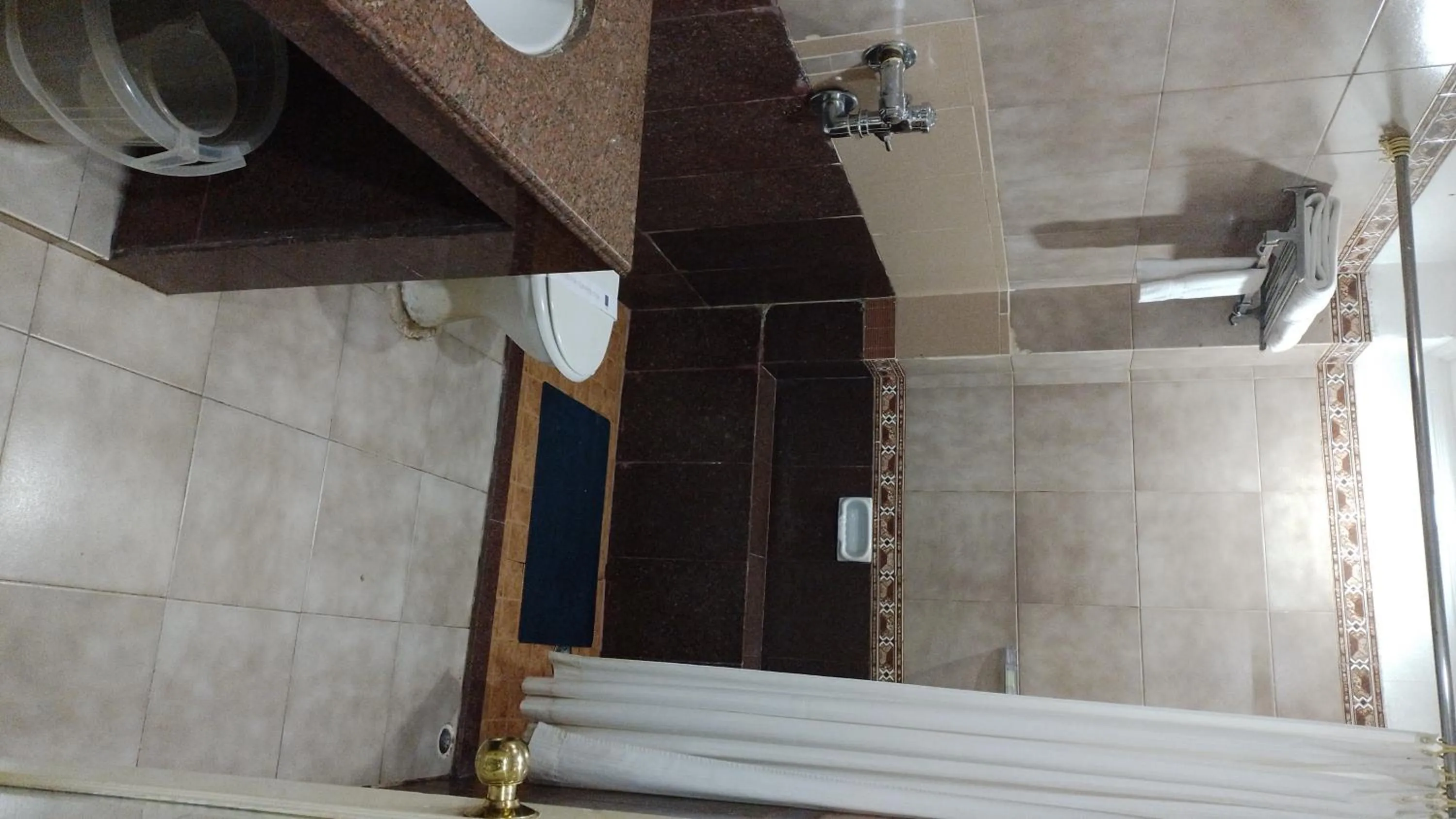 Bathroom in Hotel Empires