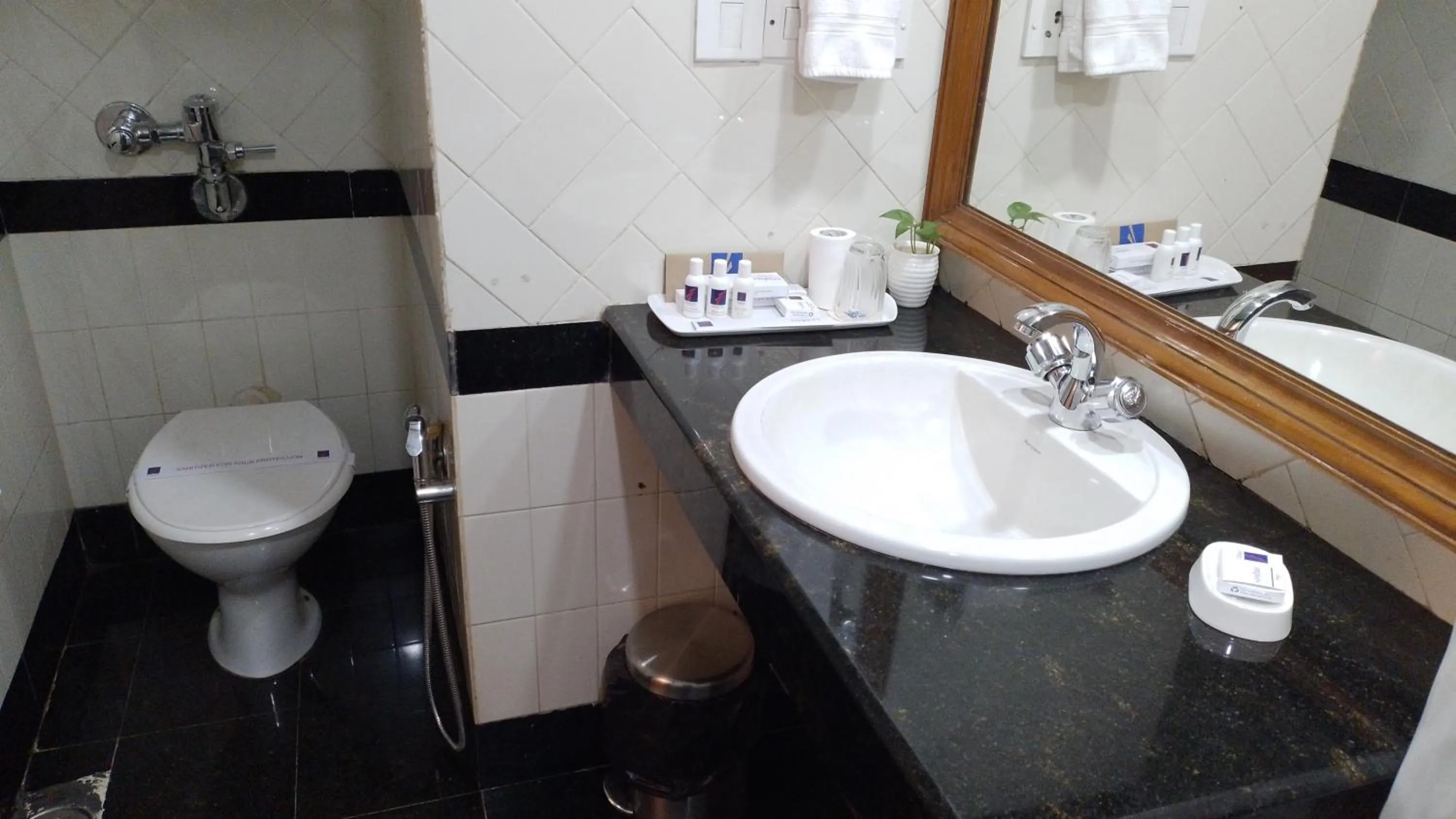 Bathroom in Hotel Empires