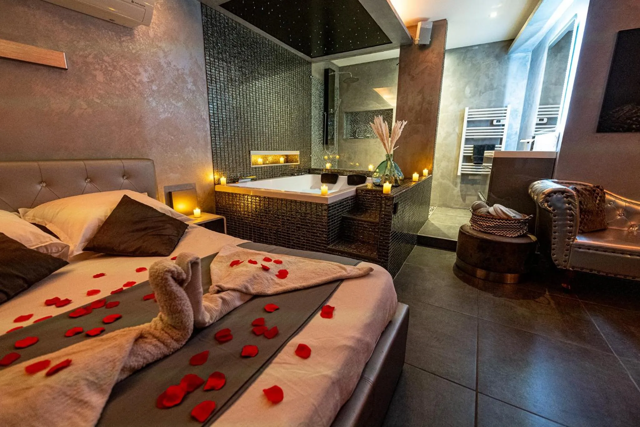 Spa and wellness centre/facilities, Bed in Suite Romantique