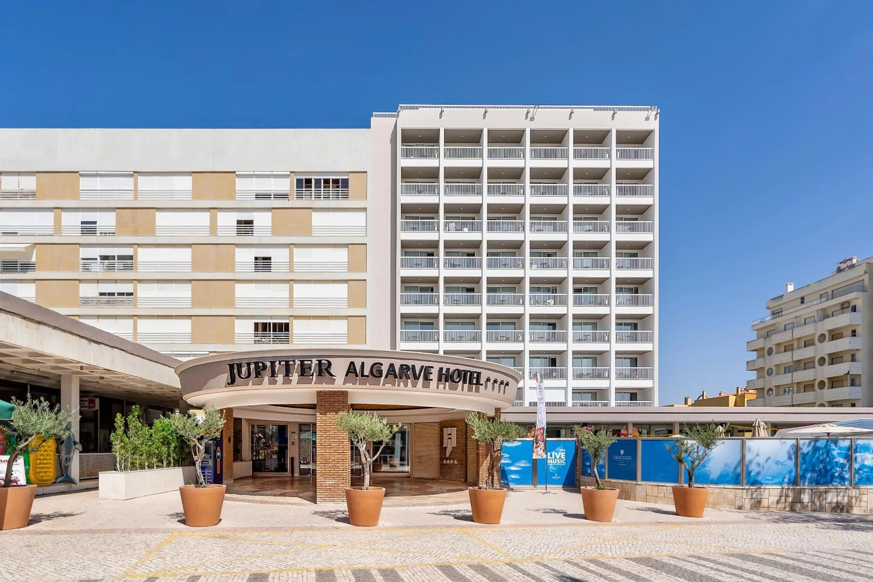 Property building in Jupiter Algarve Hotel - Beach & Spa