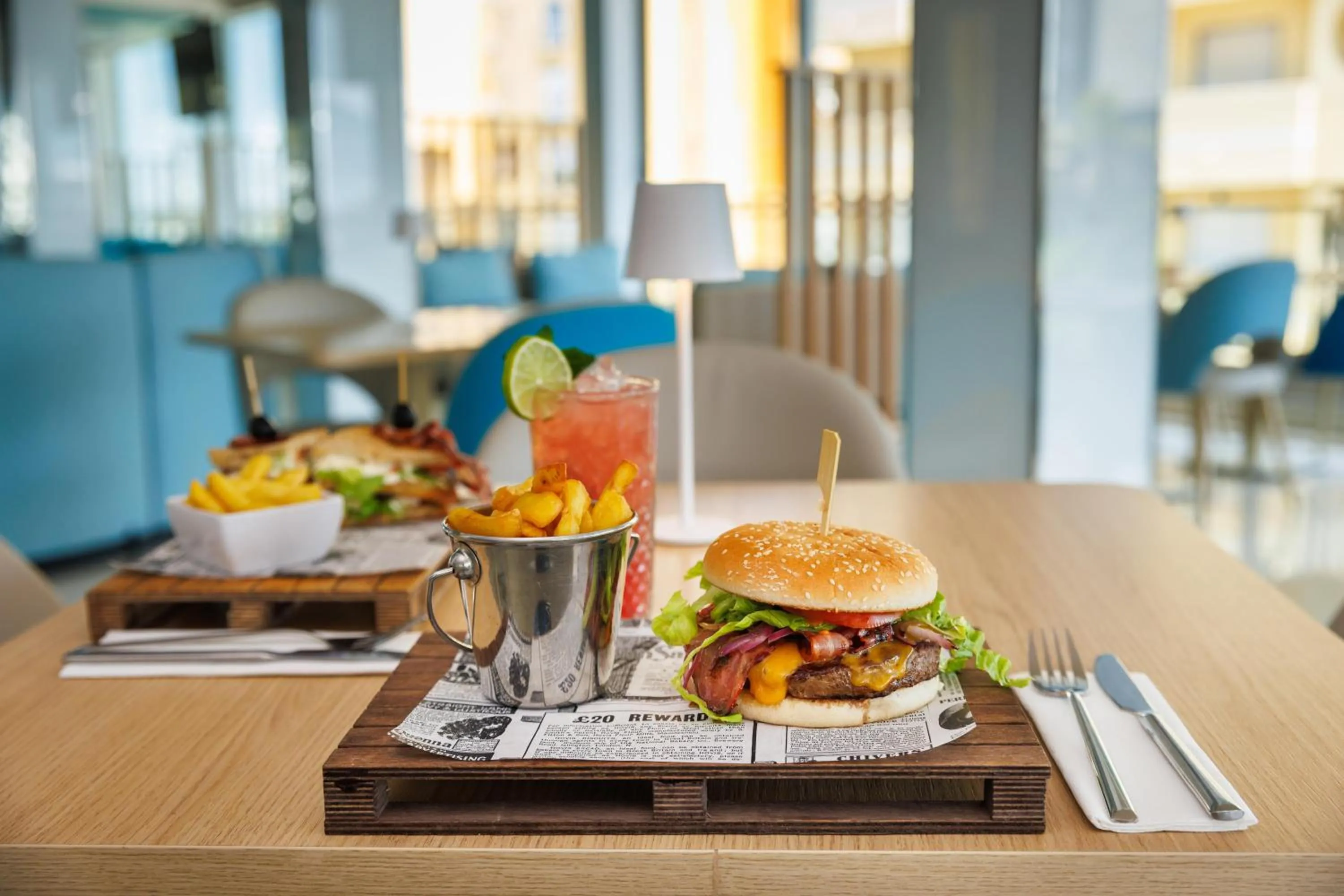 Lounge or bar in Jupiter Algarve Hotel - Beach & Spa