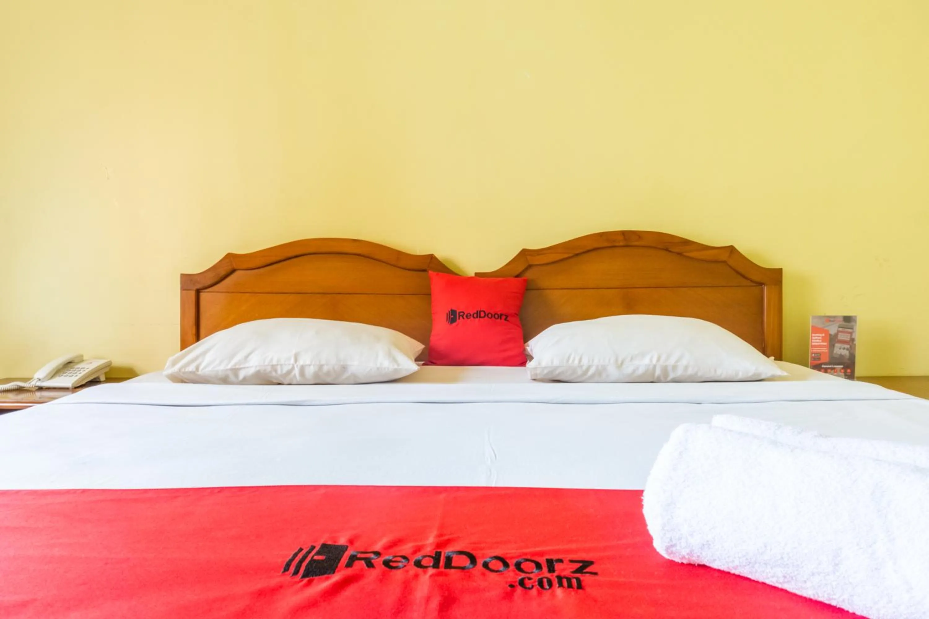Bedroom, Bed in RedDoorz Plus near Brawijaya Museum